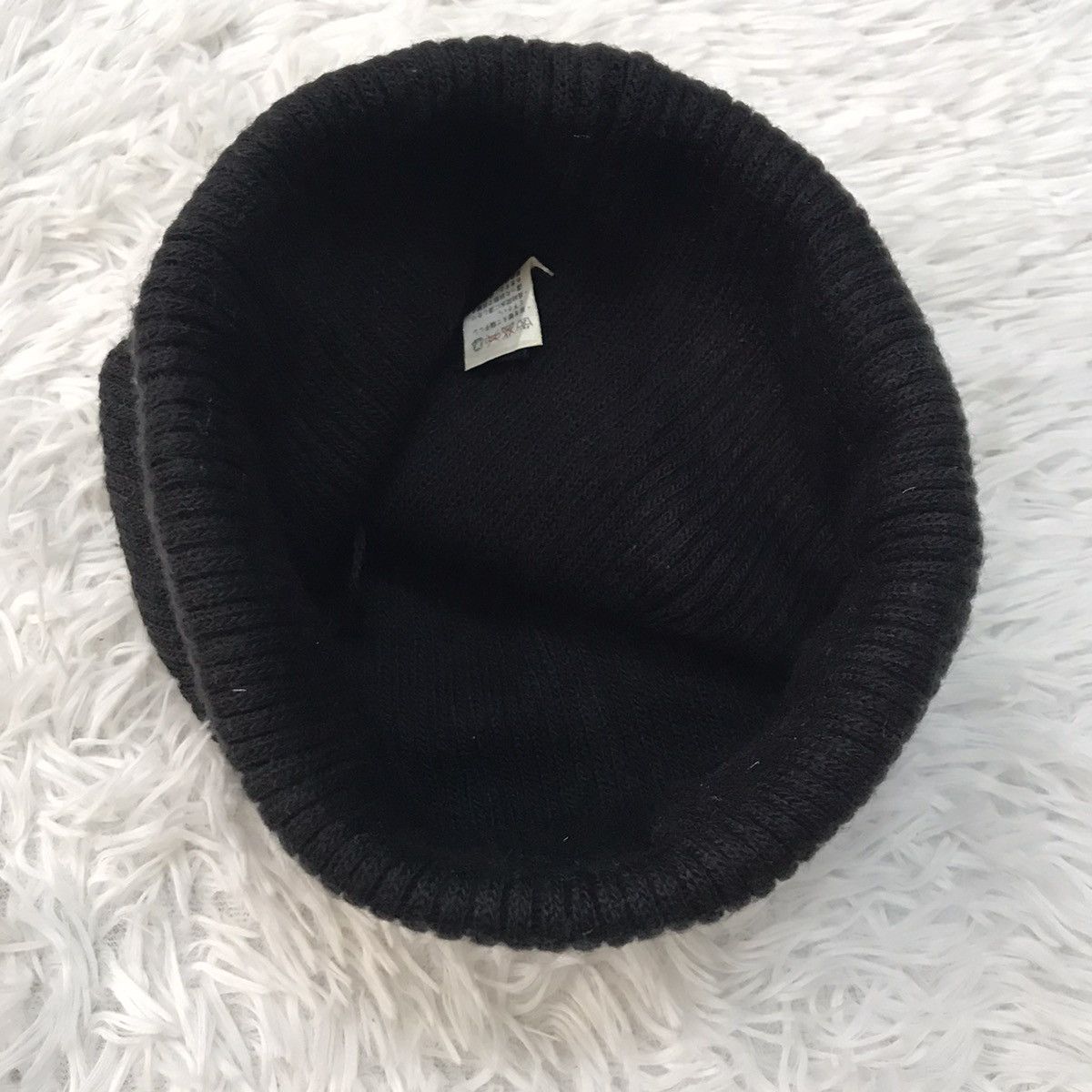 Descente Umbro Beanie Hat/Cap/Snowhat/Snowcap Size ONE SIZE - 6 Thumbnail