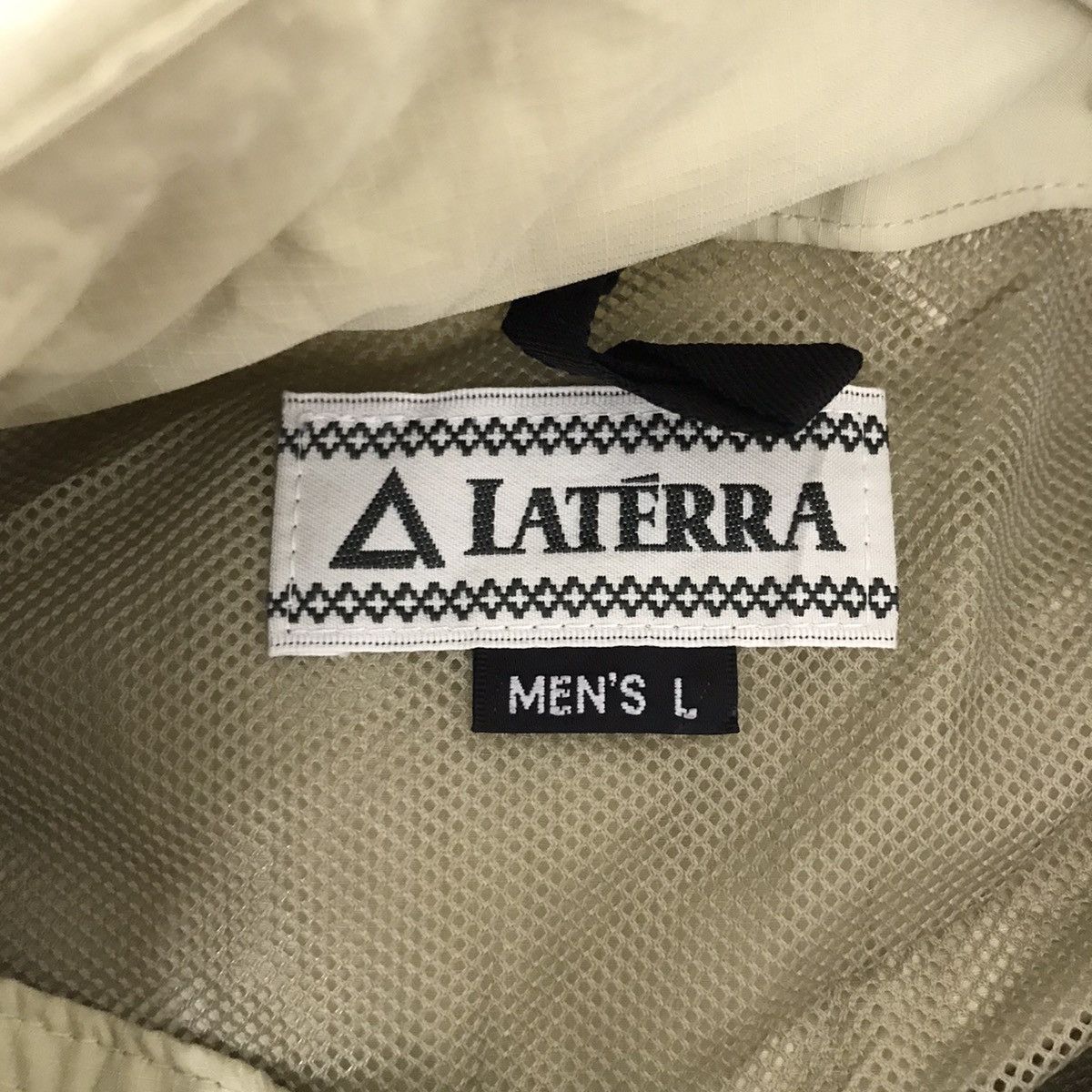 Vintage Vintage LATERRA Outdoor Beige Bomber Jacket Size US L / EU 52-54 / 3 - 5 Thumbnail
