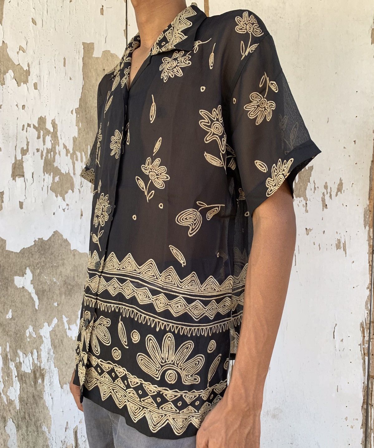 image of Joliet Tokyo Blouse Flower Art Mesh Short Shirt in Black, Women's (Size Large)