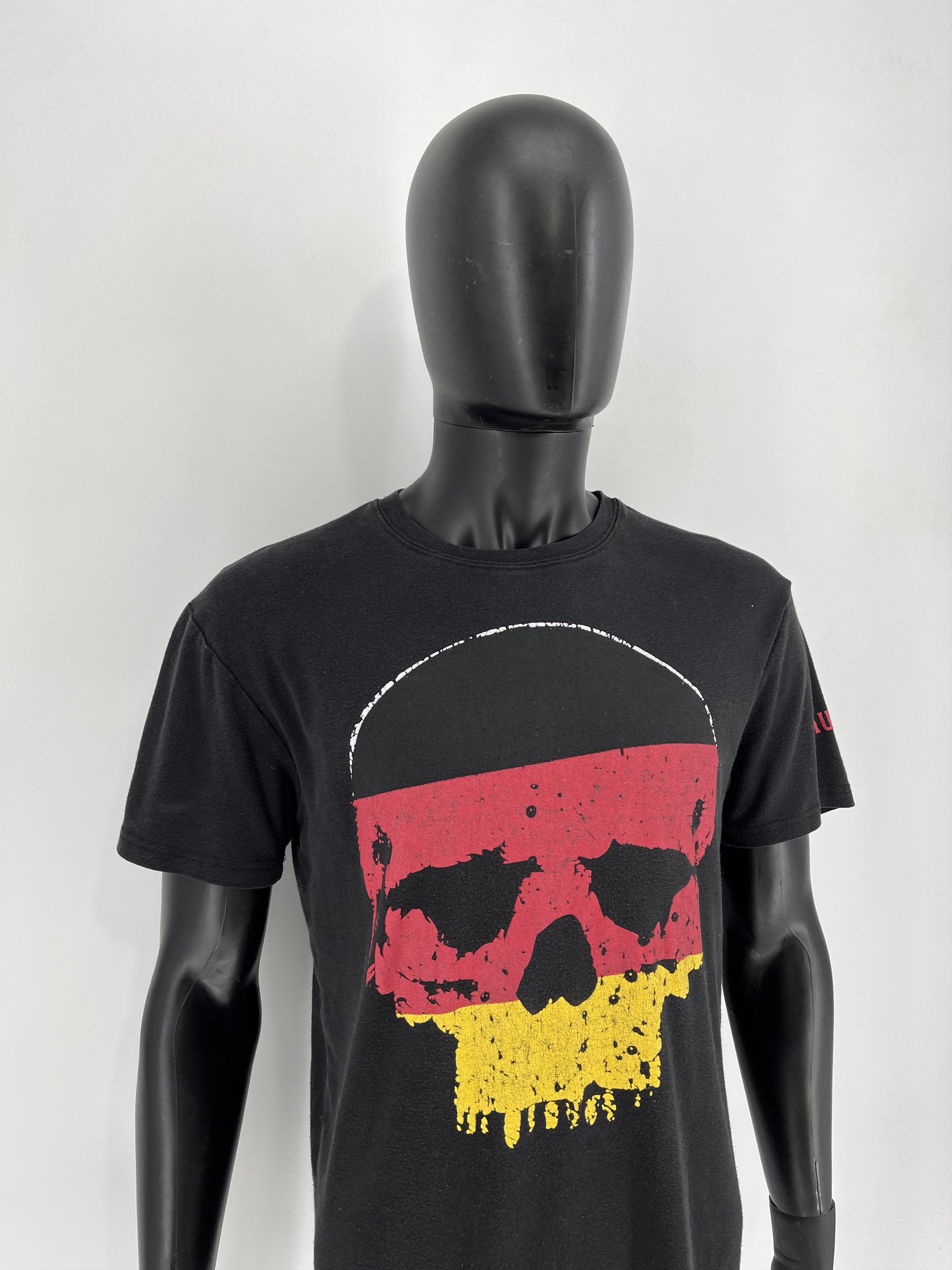 Band Tees Vintage Y2k Thug Life vintage USA streetwear tee Skull tee Size US M / EU 48-50 / 2 - 3 Thumbnail