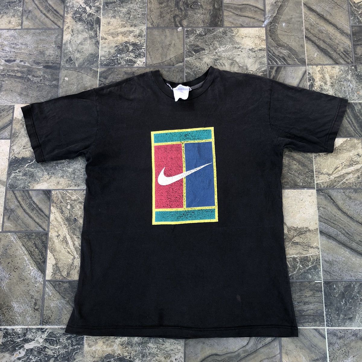 Nike Vintage Nike Tennis Court T Shirt Size US L / EU 52-54 / 3 - 1 Thumbnail