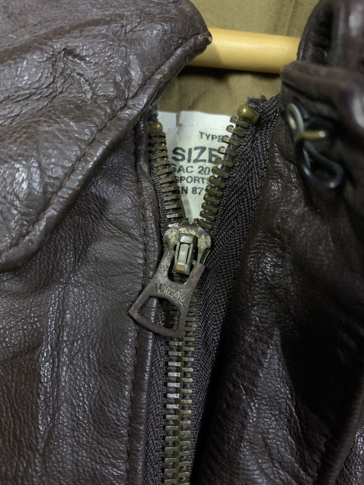 Cooper 🔥RARE VTG COOPER MFG TYPE A-2 FLYERS LEATHER JACKETS Size US M / EU 48-50 / 2 - 10 Thumbnail
