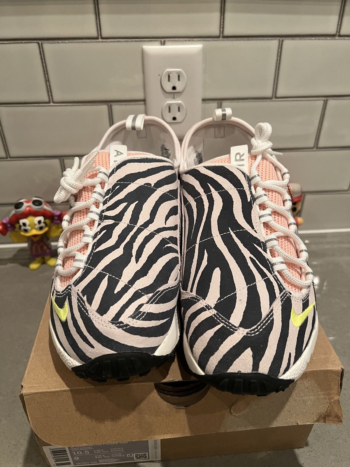 Nike Nike x Olivia Kim Air Footscape NXN Zebra Mens 9/ Wmns 10.5 Size US 9 / EU 42 - 2 Thumbnail
