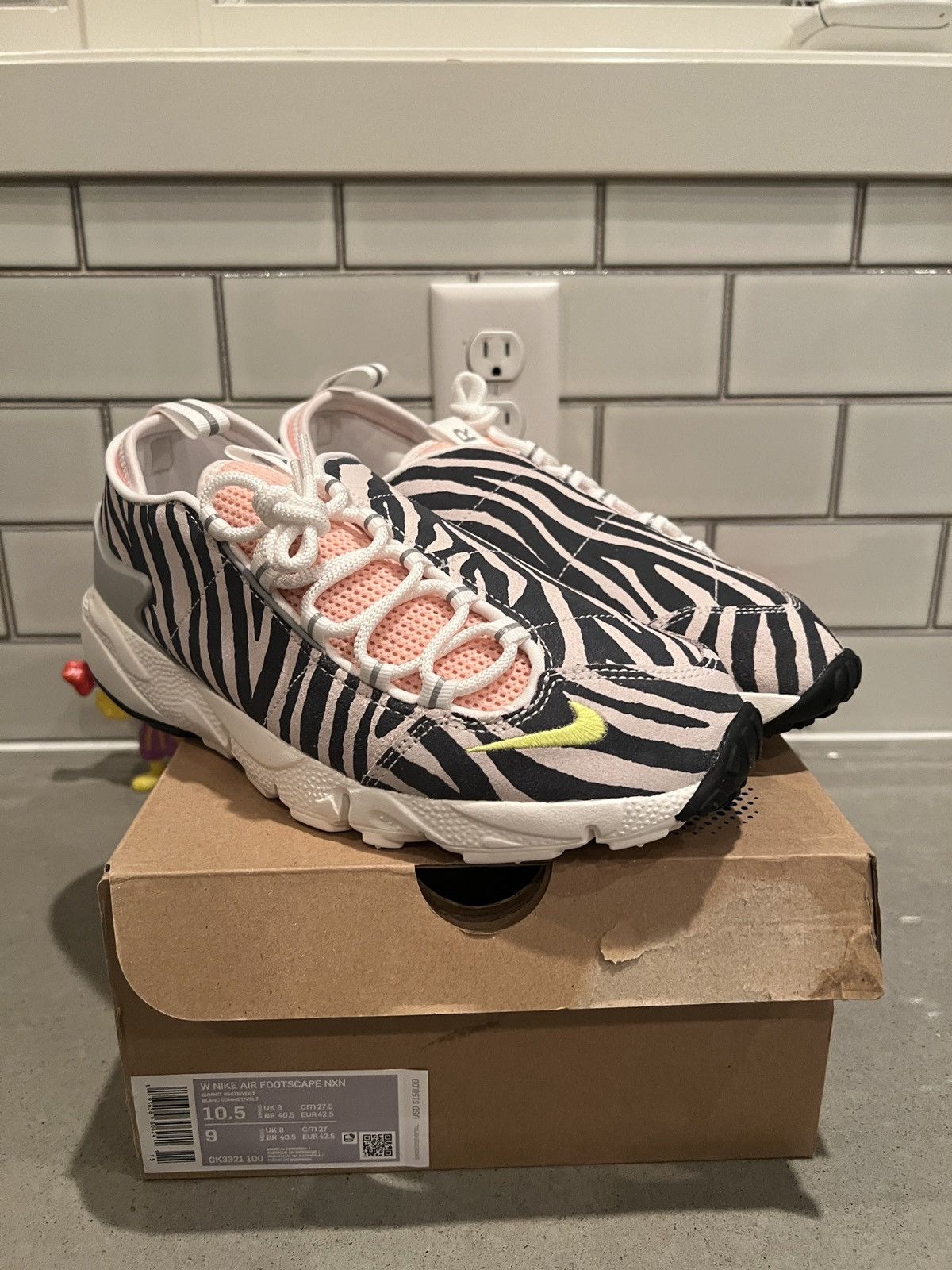 Nike Nike x Olivia Kim Air Footscape NXN Zebra Mens 9/ Wmns 10.5 Size US 9 / EU 42 - 3 Thumbnail