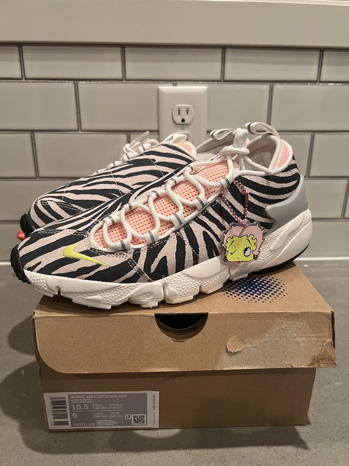 Nike Nike x Olivia Kim Air Footscape NXN Zebra Mens 9/ Wmns 10.5 Size US 9 / EU 42 - 1 Thumbnail