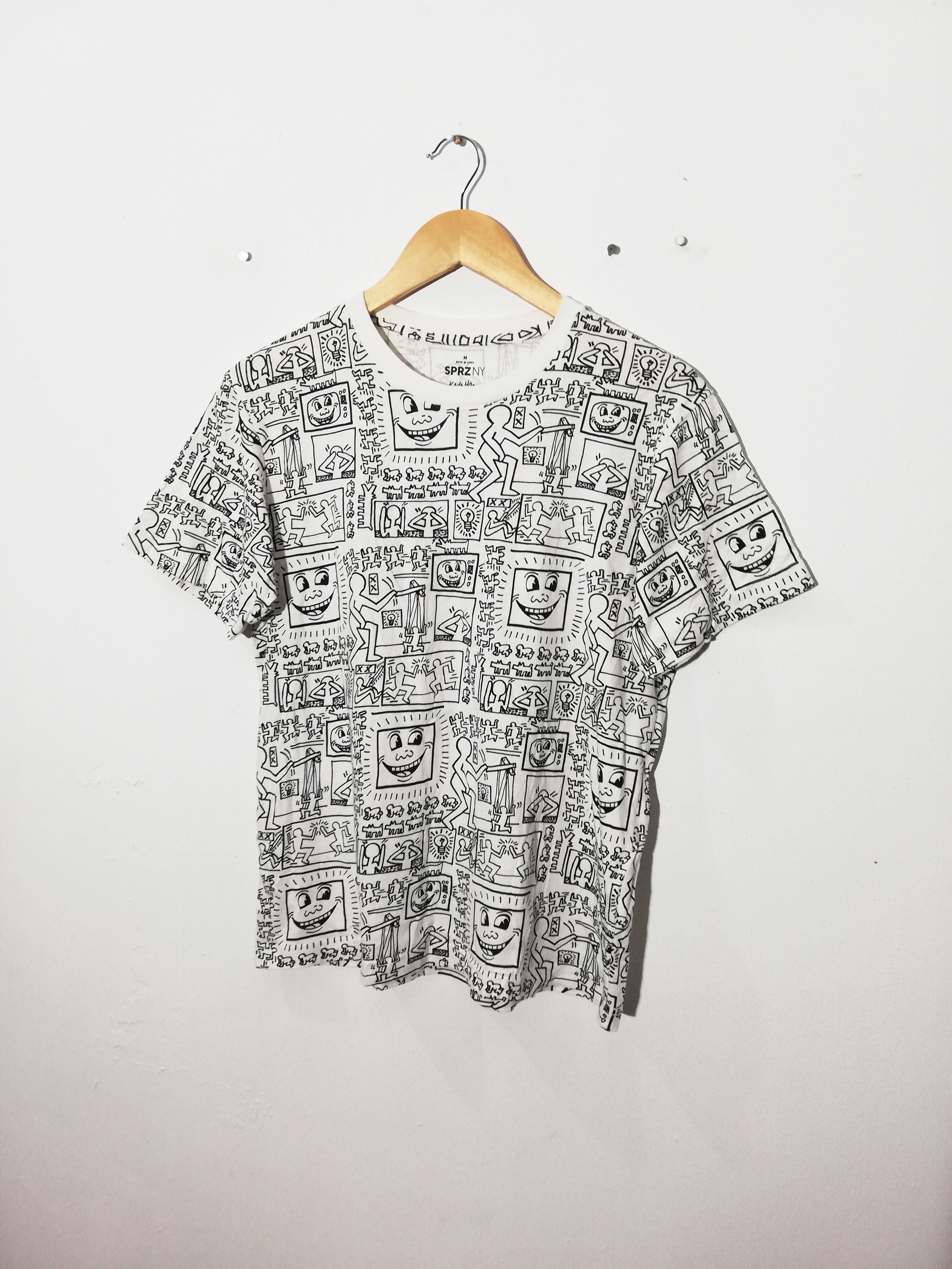 Keith Haring × Uniqlo SPZNY UNIQLO MOMA SPECIAL X KEITH HARING FULL PRINT T SHIRT Size US M / EU 48-50 / 2 - 3 Thumbnail