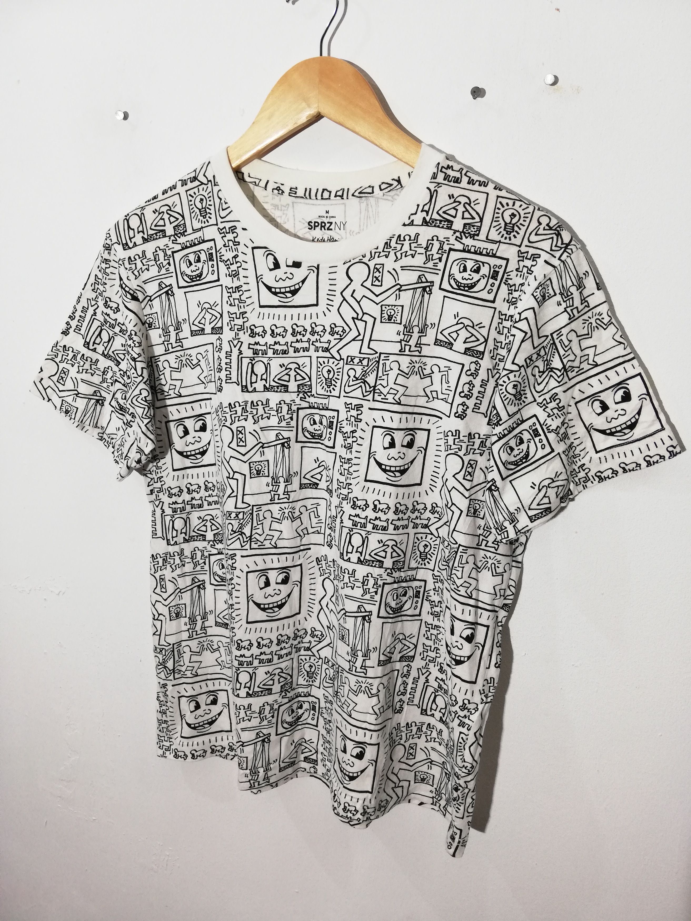 Keith Haring × Uniqlo SPZNY UNIQLO MOMA SPECIAL X KEITH HARING FULL PRINT T SHIRT Size US M / EU 48-50 / 2 - 1 Thumbnail
