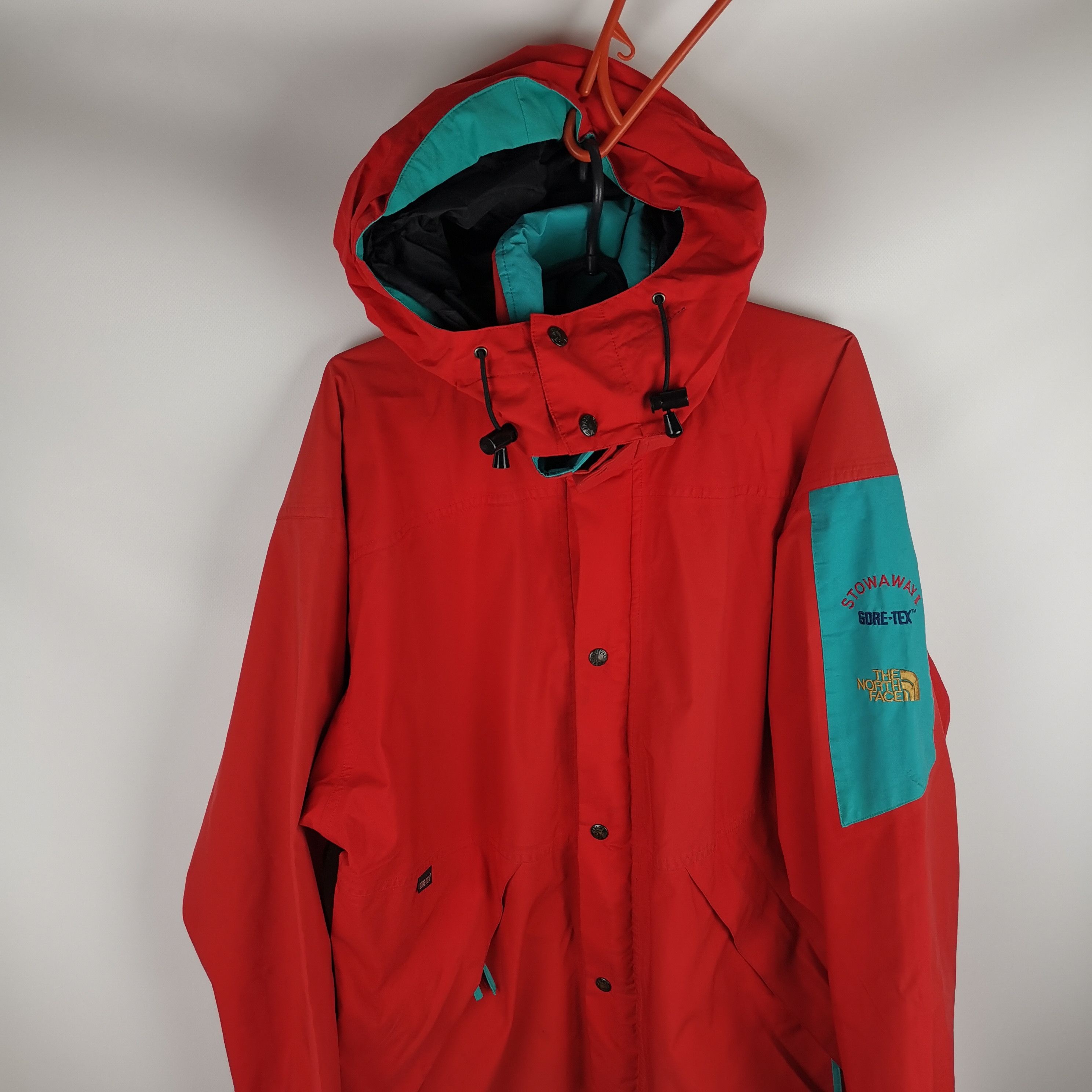 The North Face The North Face vintage stowaway red gore-tex jacket Size US L / EU 52-54 / 3 - 5 Thumbnail