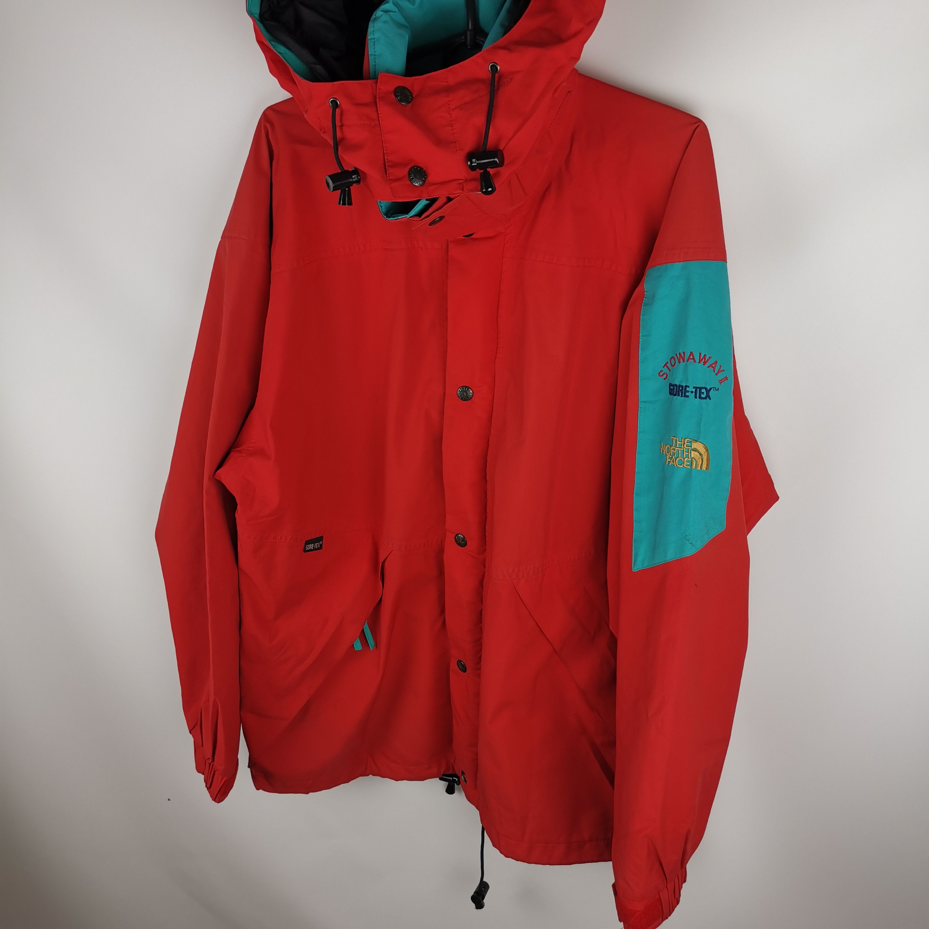 The North Face The North Face vintage stowaway red gore-tex jacket Size US L / EU 52-54 / 3 - 3 Thumbnail