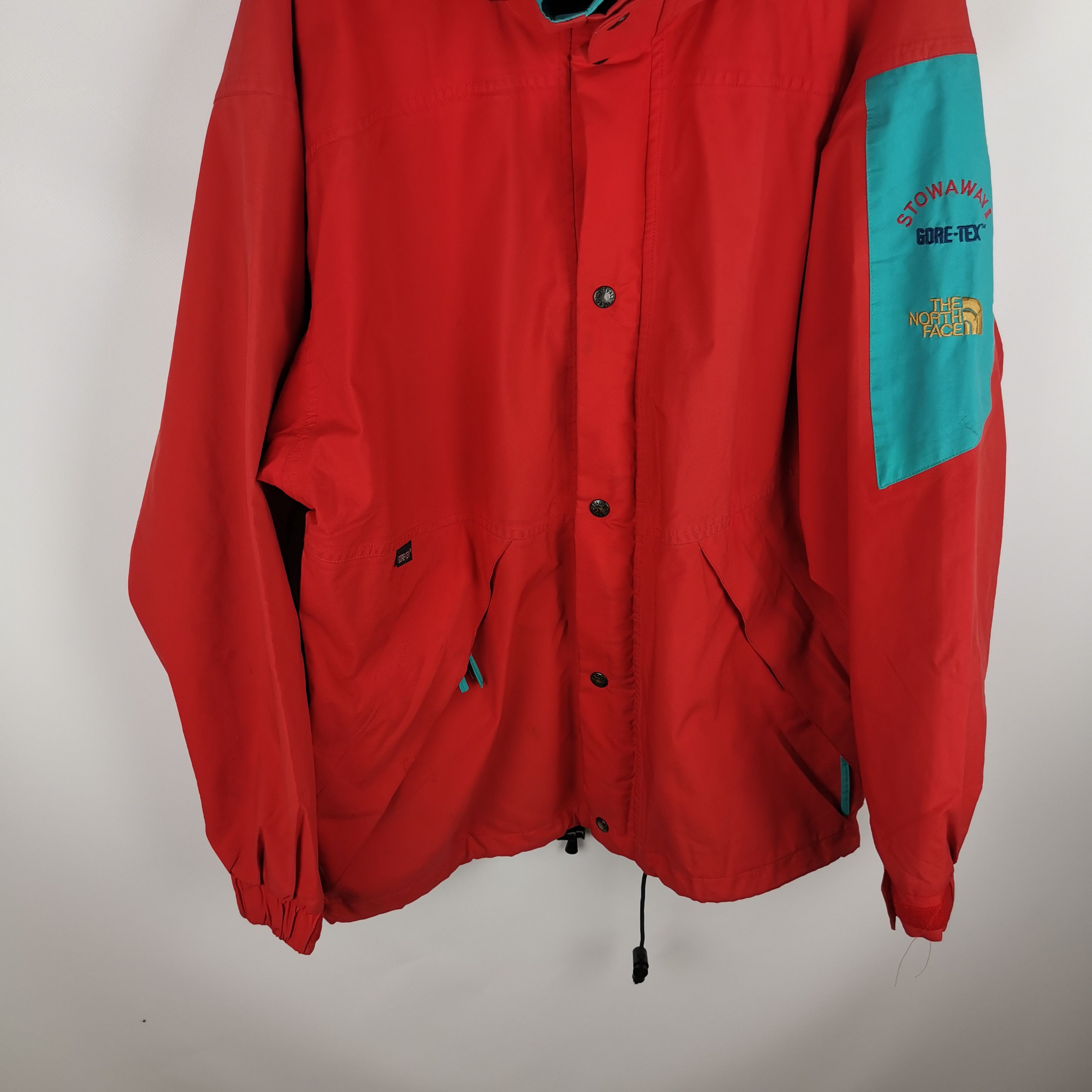The North Face The North Face vintage stowaway red gore-tex jacket Size US L / EU 52-54 / 3 - 4 Thumbnail