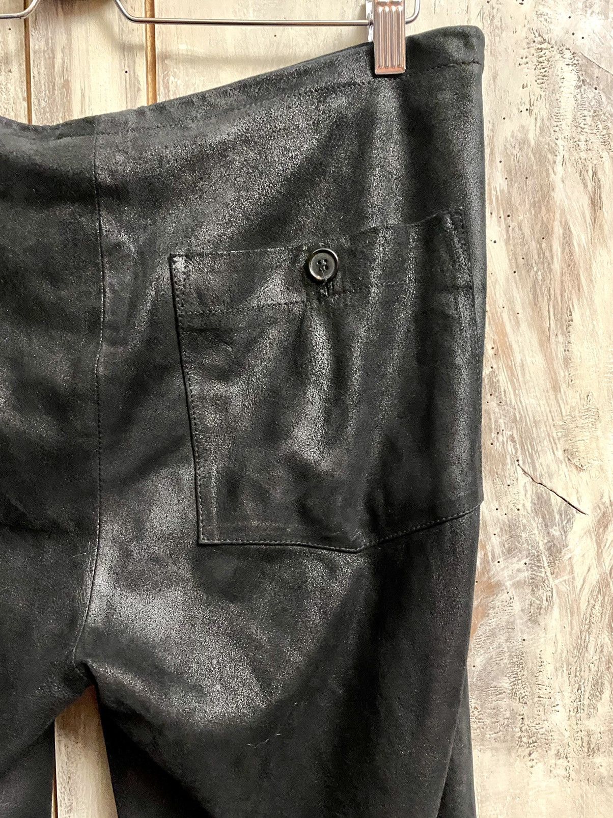 Ann Demeulemeester Ann Demeulemeester black shinny leather cropped jogger pants Size 28" / US 6 / IT 42 - 7 Thumbnail