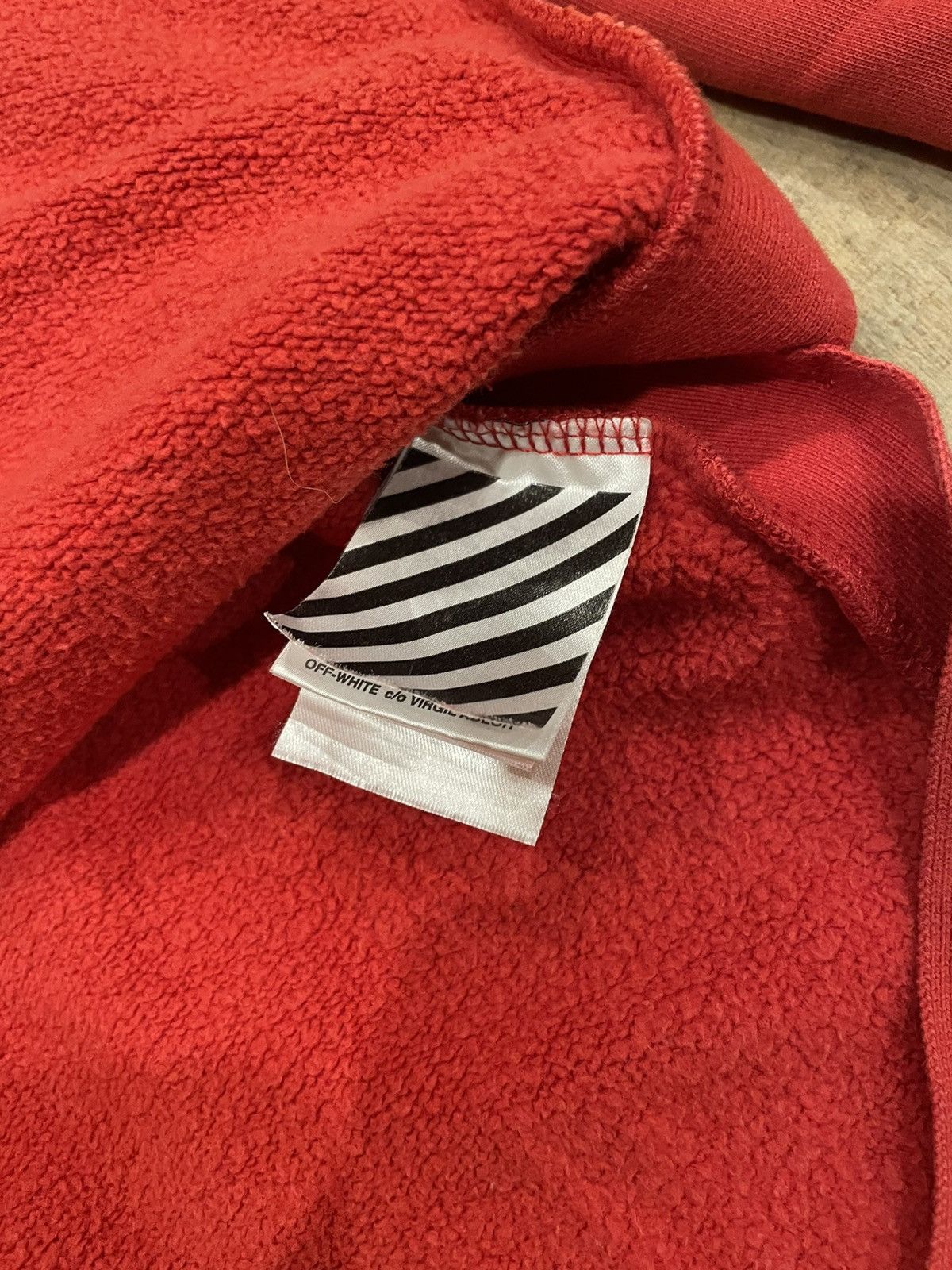Off-White RARE Off-White Diagonal Arrows Logo Red Crewneck Sweatshirt Size US L / EU 52-54 / 3 - 14 Thumbnail