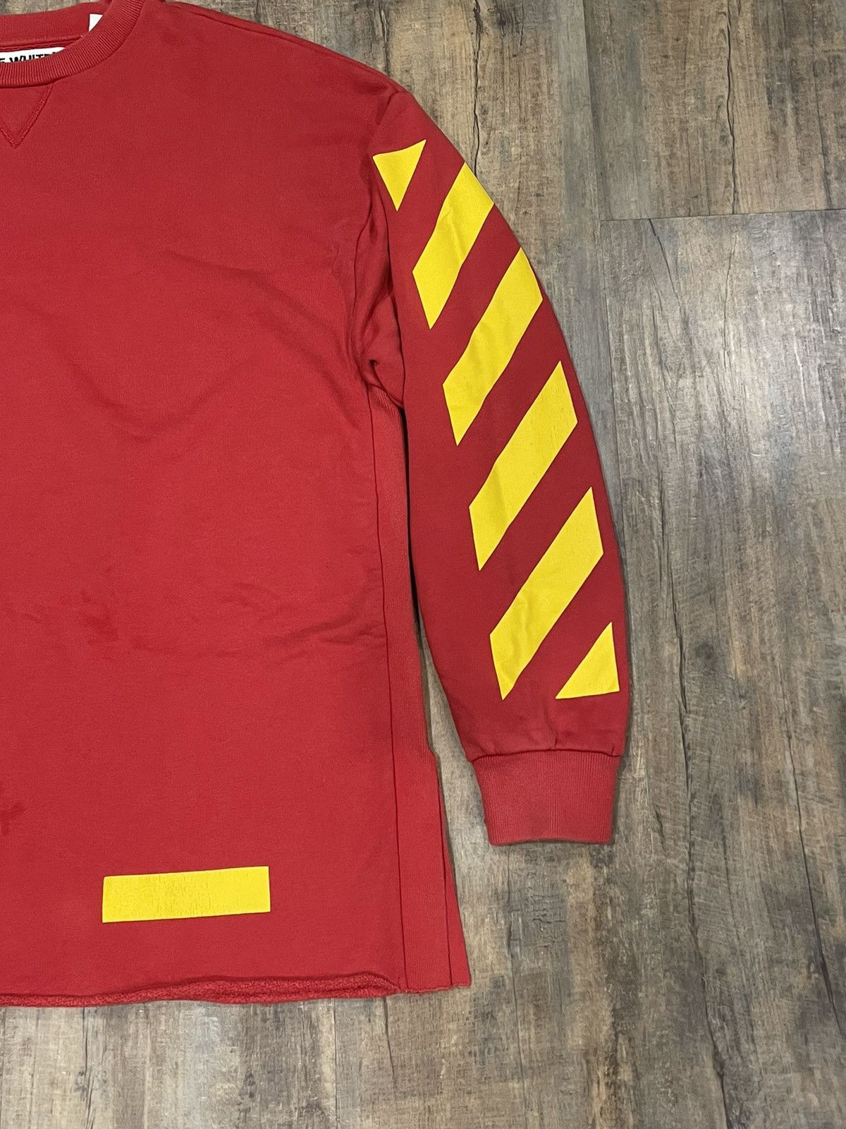 Off-White RARE Off-White Diagonal Arrows Logo Red Crewneck Sweatshirt Size US L / EU 52-54 / 3 - 9 Thumbnail