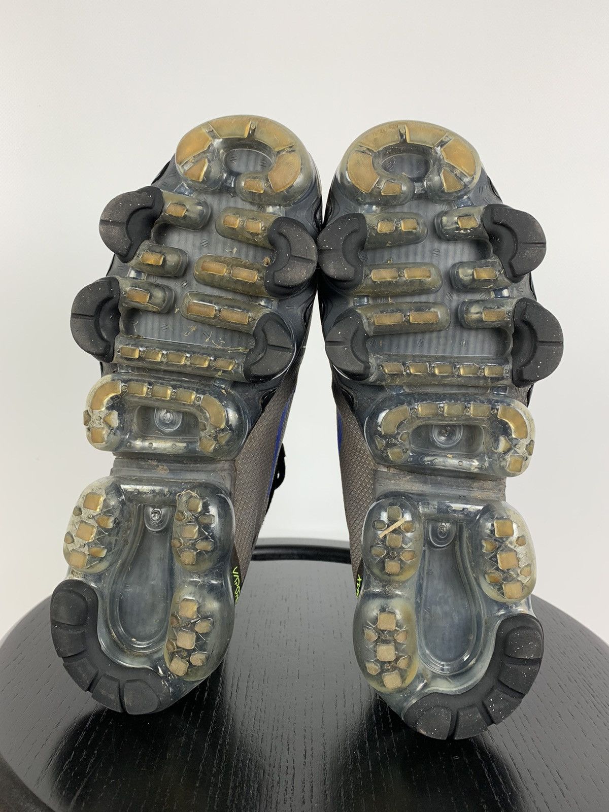 Nike Nike Air Vapormax 2019 GS Black Trainers Size US 7 / EU 40 - 4 Thumbnail