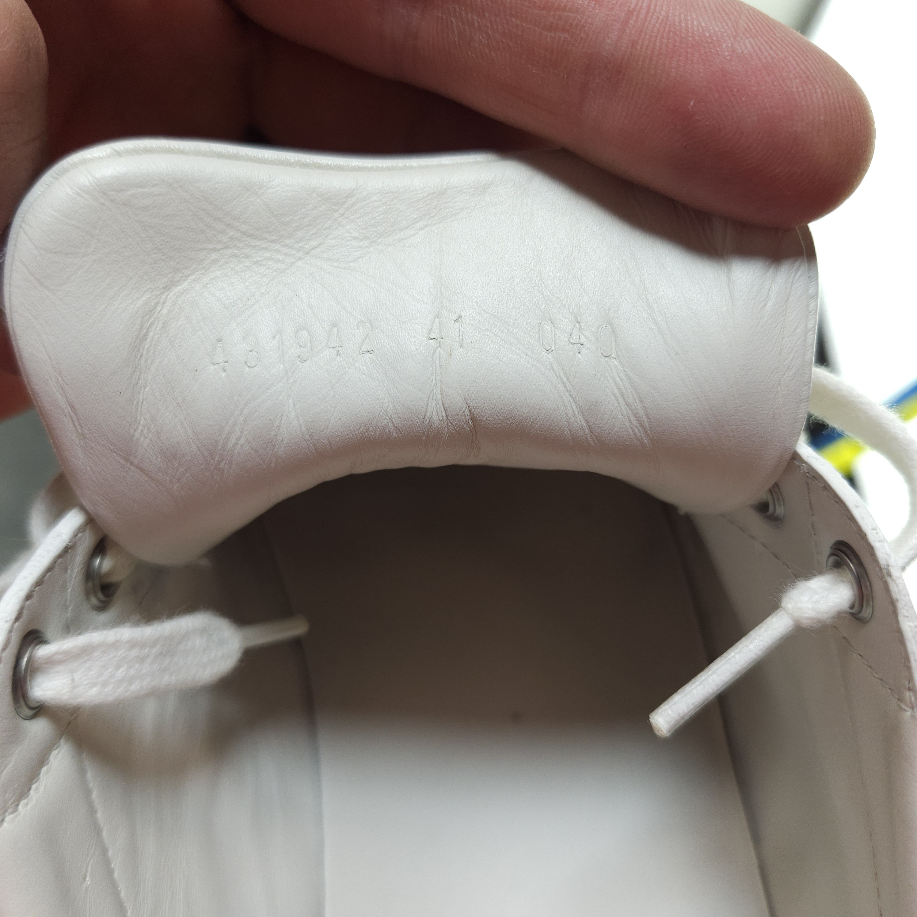Gucci Gucci Ace 'Bee' Trainers White leather Size US 8 / EU 41 - 10 Thumbnail