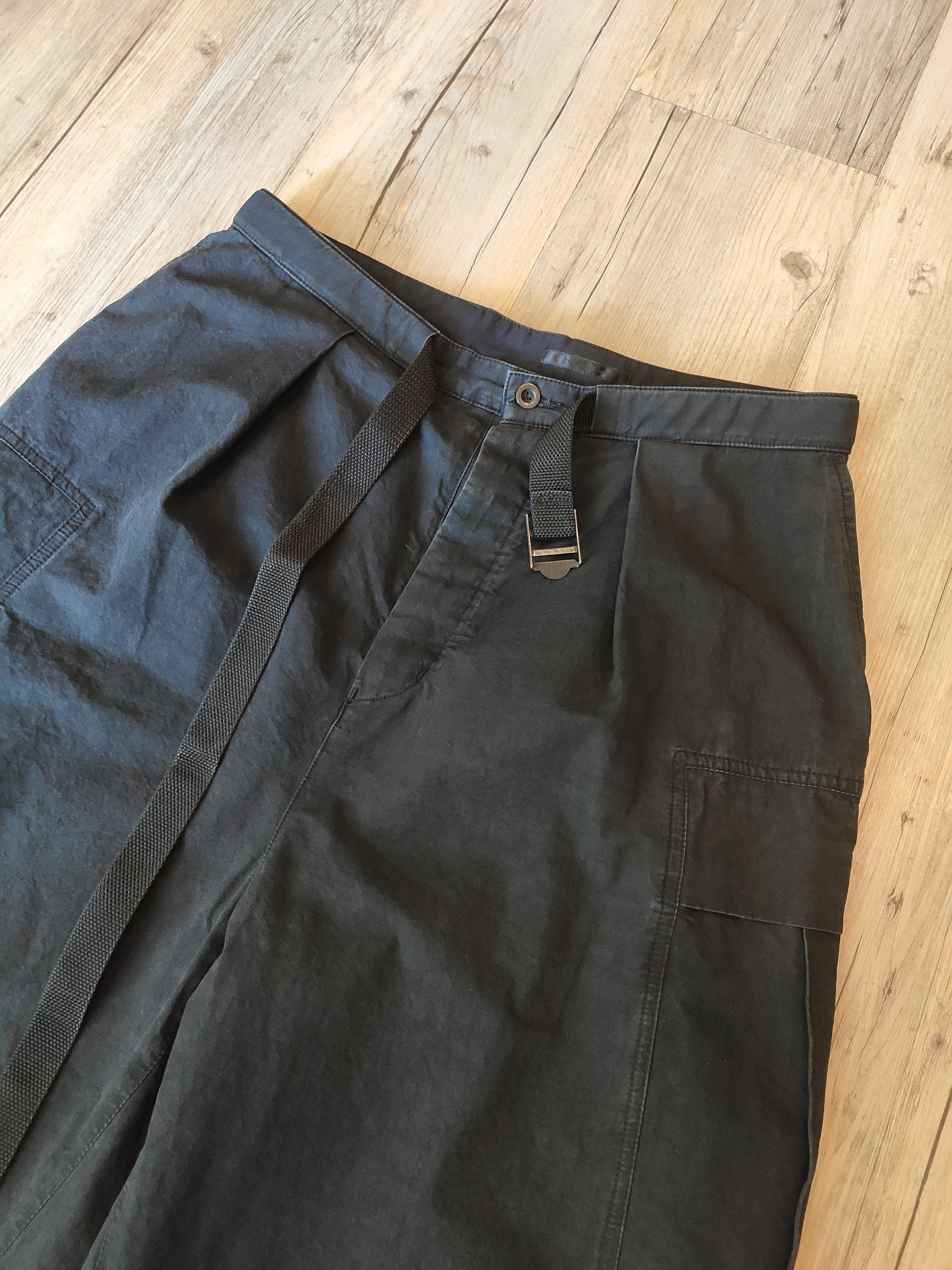 The Viridi-anne High density weather cargo pants.Like Rick Owens pants Size US 32 / EU 48 - 5 Thumbnail