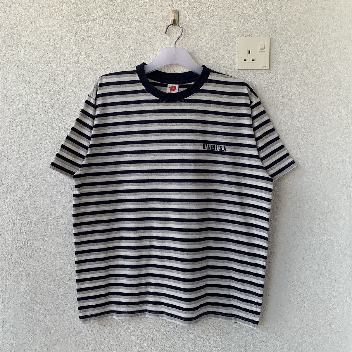 Hanes × Vintage HANES USA t shirt horizontal stripe small logo Size US L / EU 52-54 / 3 - 1 Thumbnail