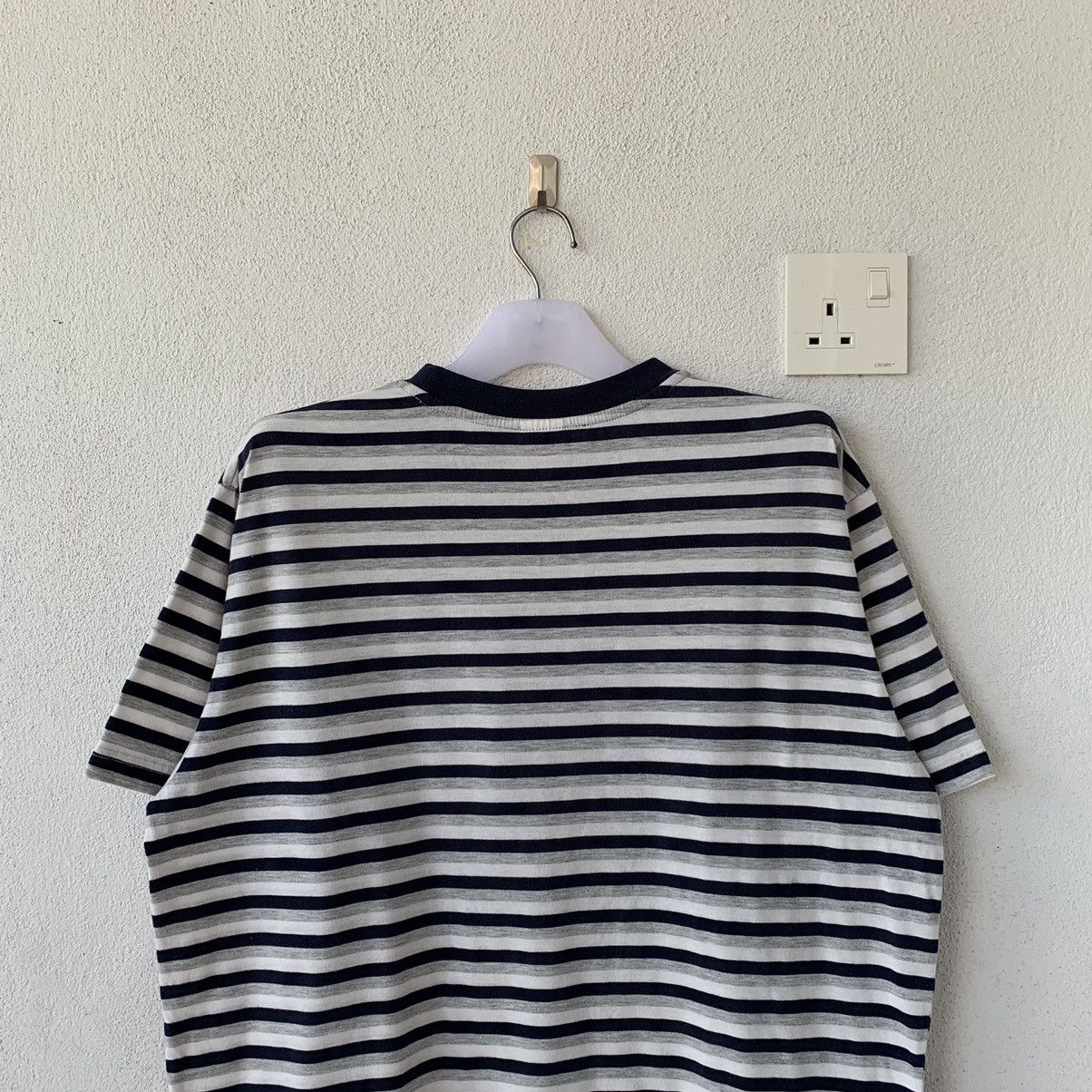 Hanes × Vintage HANES USA t shirt horizontal stripe small logo Size US L / EU 52-54 / 3 - 8 Thumbnail