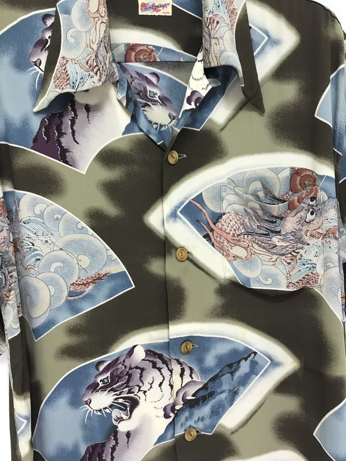 Sun Surf 🐅Sun Surf 100% Rayon Crepe Kimono Sun Surf Tigers Dragons Size US M / EU 48-50 / 2 - 10 Thumbnail