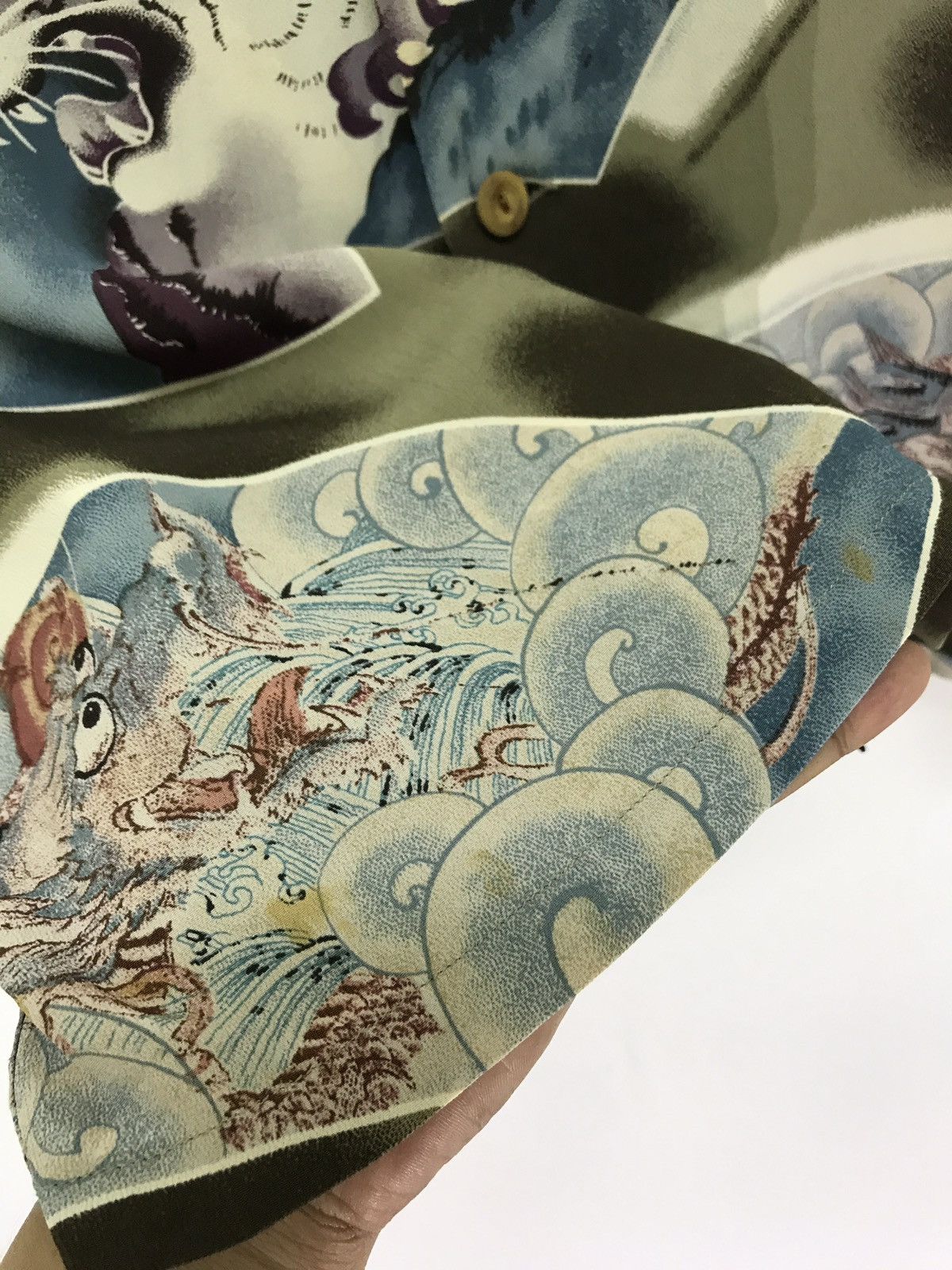 Sun Surf 🐅Sun Surf 100% Rayon Crepe Kimono Sun Surf Tigers Dragons Size US M / EU 48-50 / 2 - 8 Thumbnail