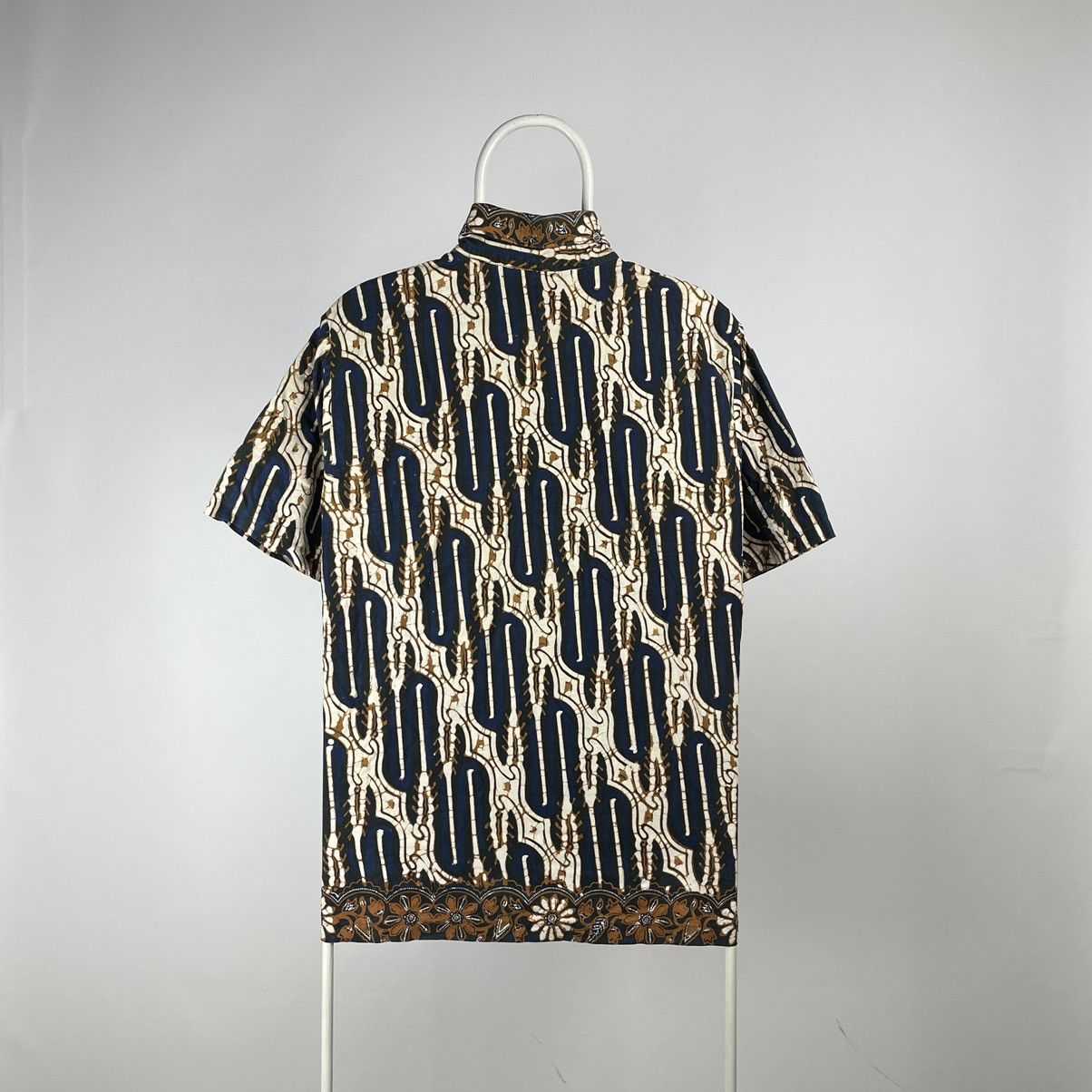 Other Hawaii shirt vintage crazy shirt size Medium band tee Size US M / EU 48-50 / 2 - 5 Thumbnail