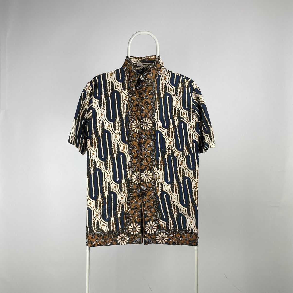 Other Hawaii shirt vintage crazy shirt size Medium band tee Size US M / EU 48-50 / 2 - 1 Thumbnail