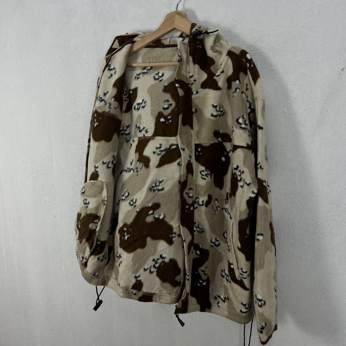 Japanese Brand VINTAGE ANCESTRESS HOODIE FLEECE COCO CHIP DESIGN Size US L / EU 52-54 / 3 - 13 Thumbnail