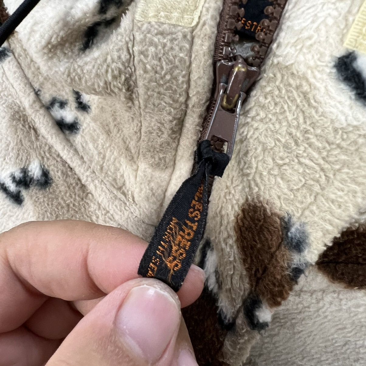Japanese Brand VINTAGE ANCESTRESS HOODIE FLEECE COCO CHIP DESIGN Size US L / EU 52-54 / 3 - 11 Thumbnail