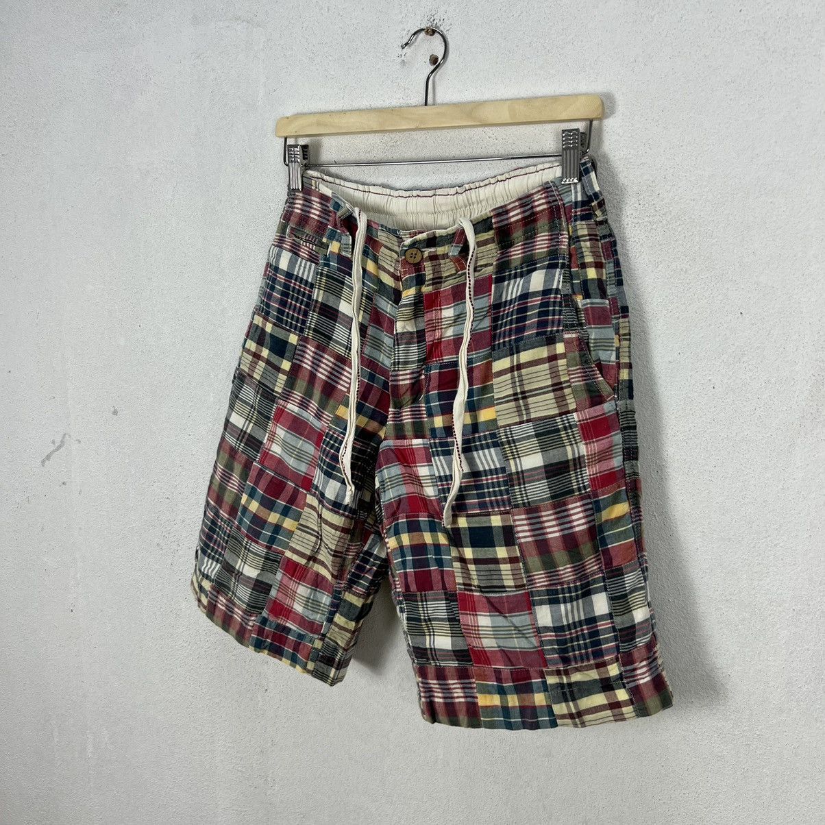 Japanese Brand VINTAGE BACK NUMBER JAPAN PATCH WORK DESIGN SHORTPANT Size US 30 / EU 46 - 2 Thumbnail