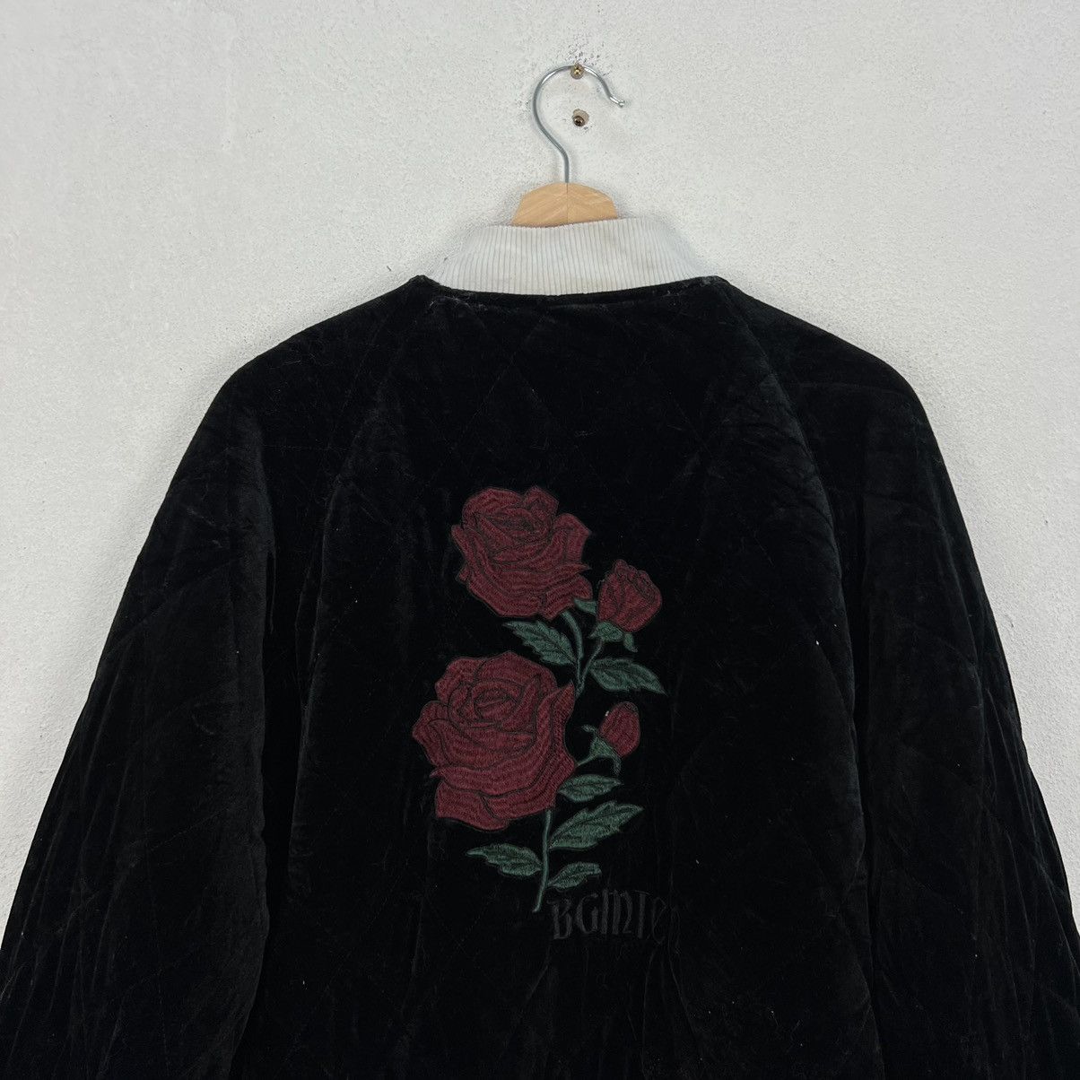 Japanese Brand VINTAGE RASVOA REVERSIBLE VELVET JACKET BIG LOGO ROSE Size US M / EU 48-50 / 2 - 8 Thumbnail