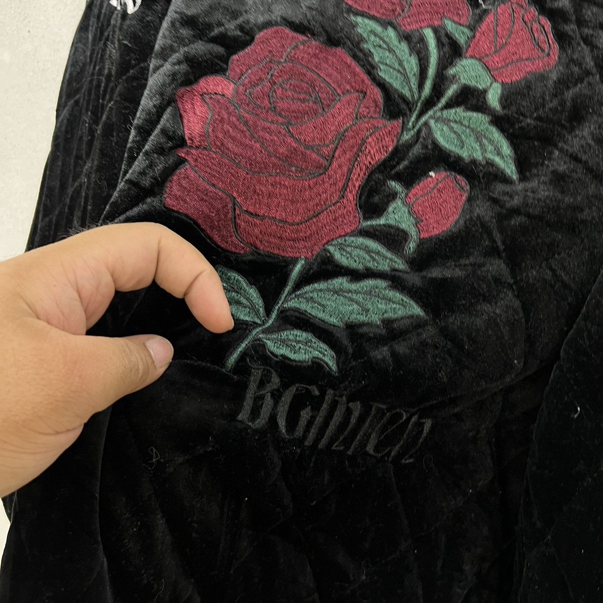 Japanese Brand VINTAGE RASVOA REVERSIBLE VELVET JACKET BIG LOGO ROSE Size US M / EU 48-50 / 2 - 15 Thumbnail