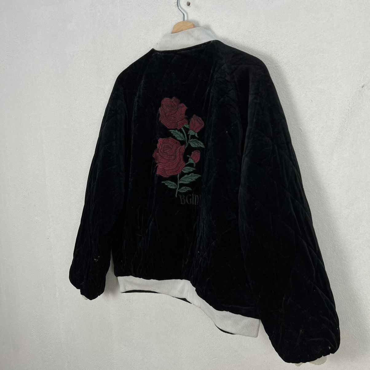 Japanese Brand VINTAGE RASVOA REVERSIBLE VELVET JACKET BIG LOGO ROSE Size US M / EU 48-50 / 2 - 7 Thumbnail