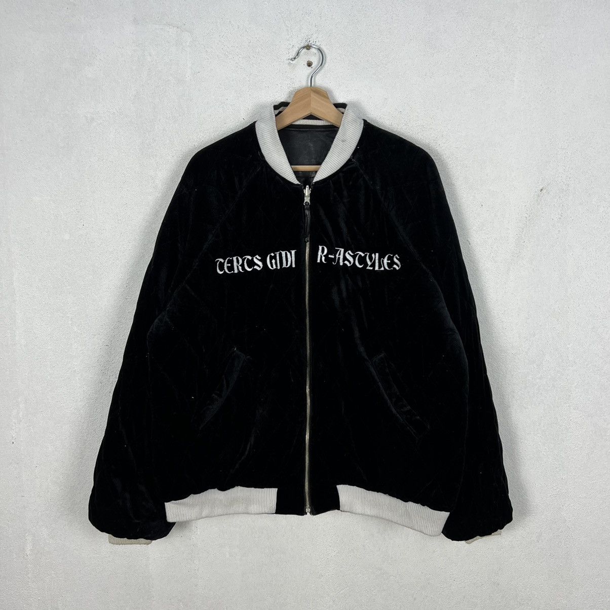 Japanese Brand VINTAGE RASVOA REVERSIBLE VELVET JACKET BIG LOGO ROSE Size US M / EU 48-50 / 2 - 2 Thumbnail