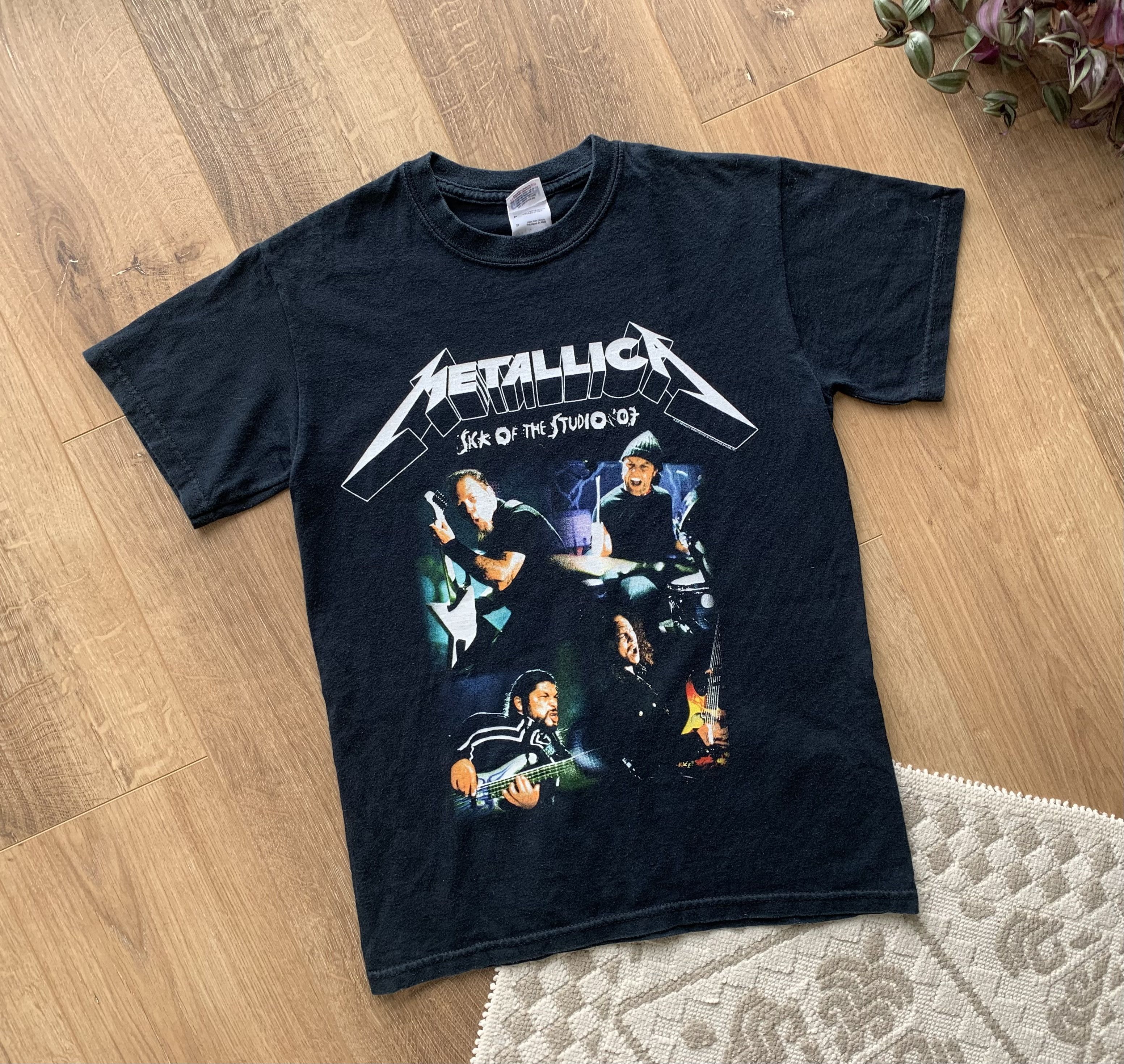 Vintage Metallica Sick of the studio tour 2007 t-shirt