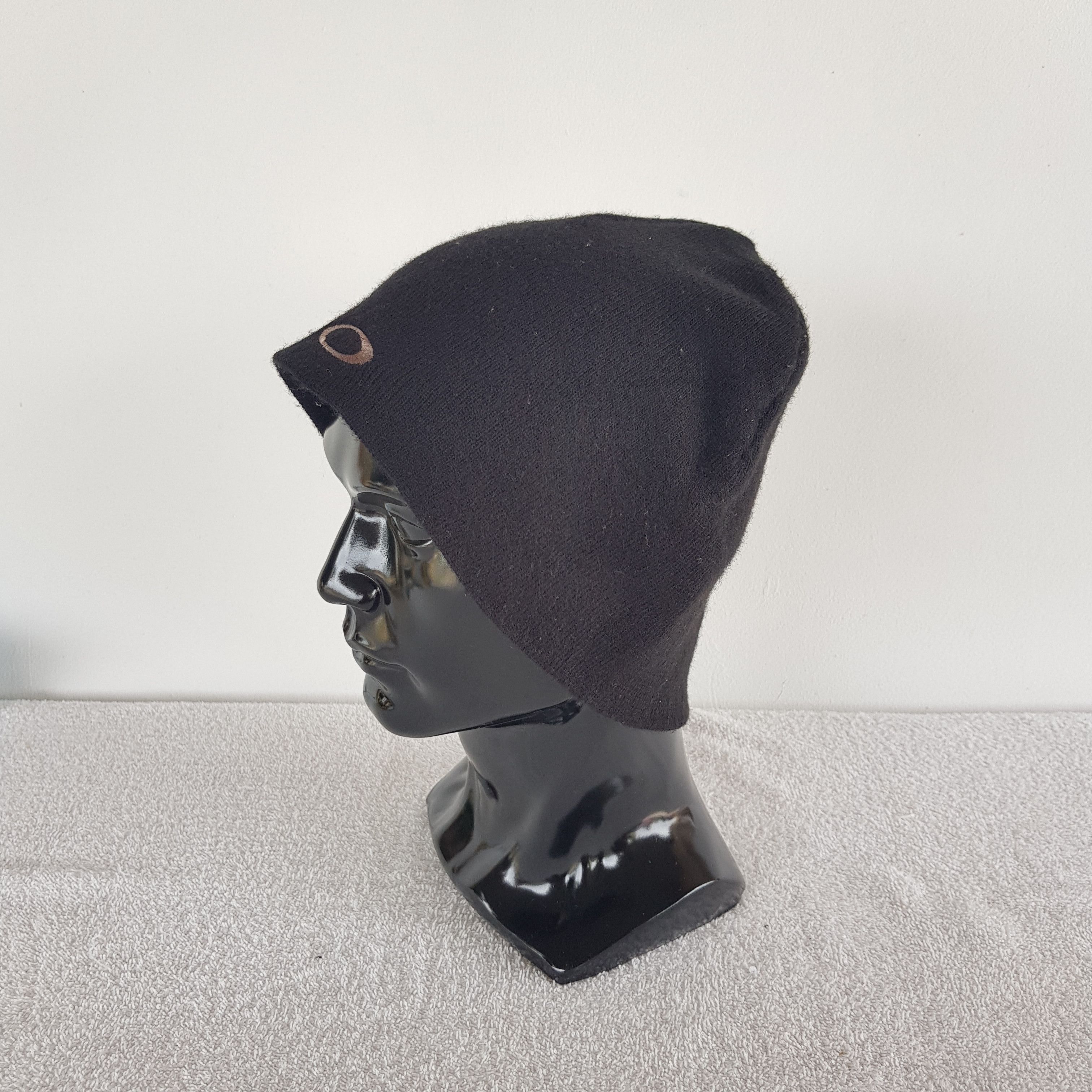Oakley × Vintage Vintage Oakley Beanie Snow Cap Knitted Oakley Hats Size ONE SIZE - 2 Thumbnail