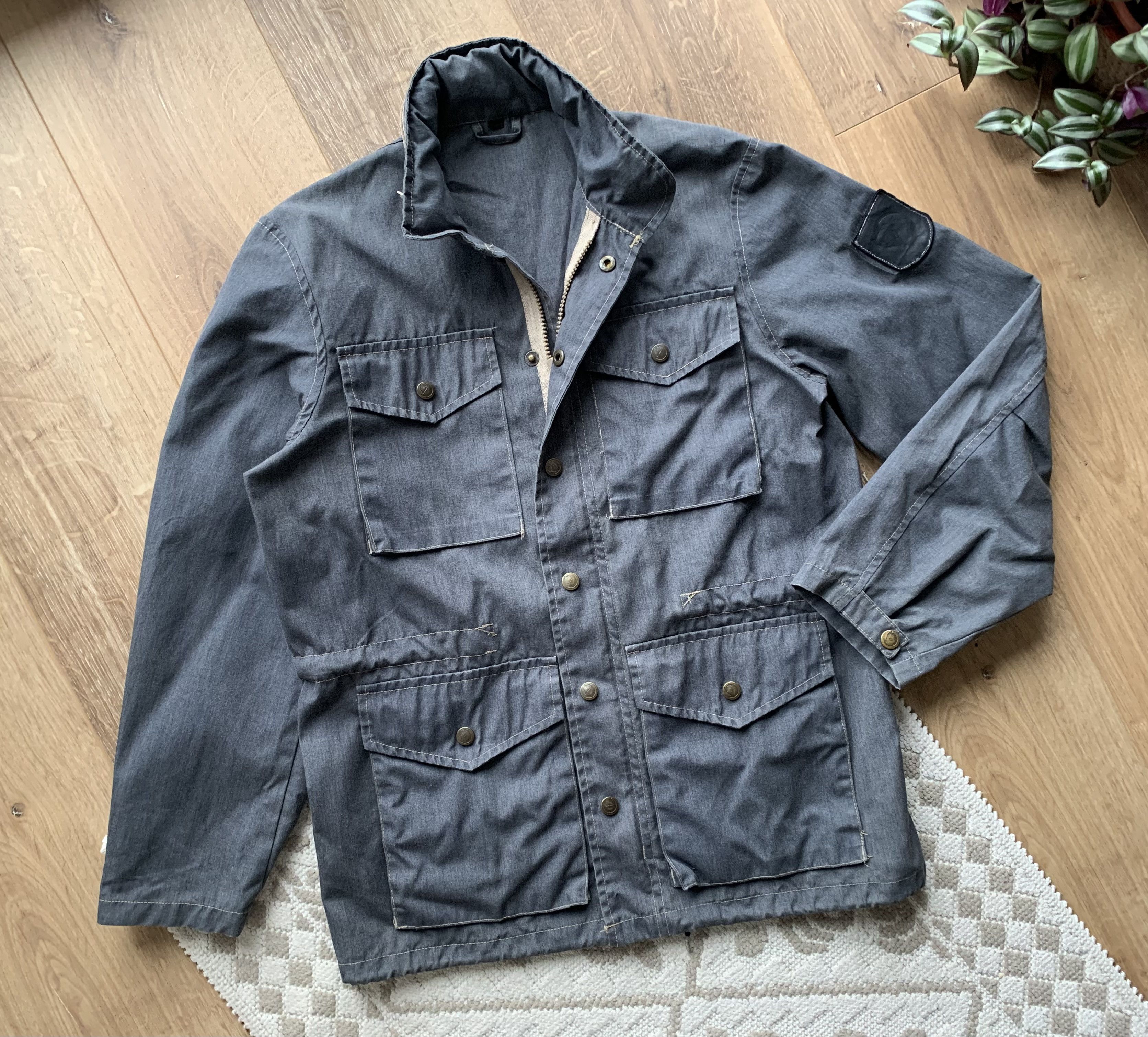 Fjallraven Vintage Fjallraven light jacket Size US S / EU 44-46 / 1 - 1 Thumbnail