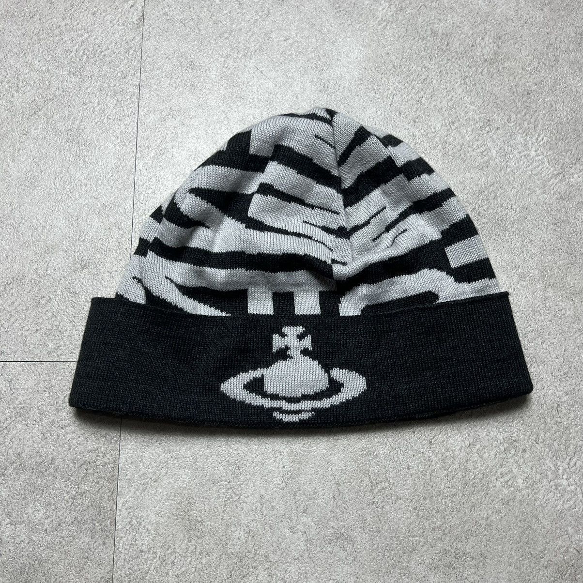 cheapest online wholesale Vivienne westwood Orb Message Beanie