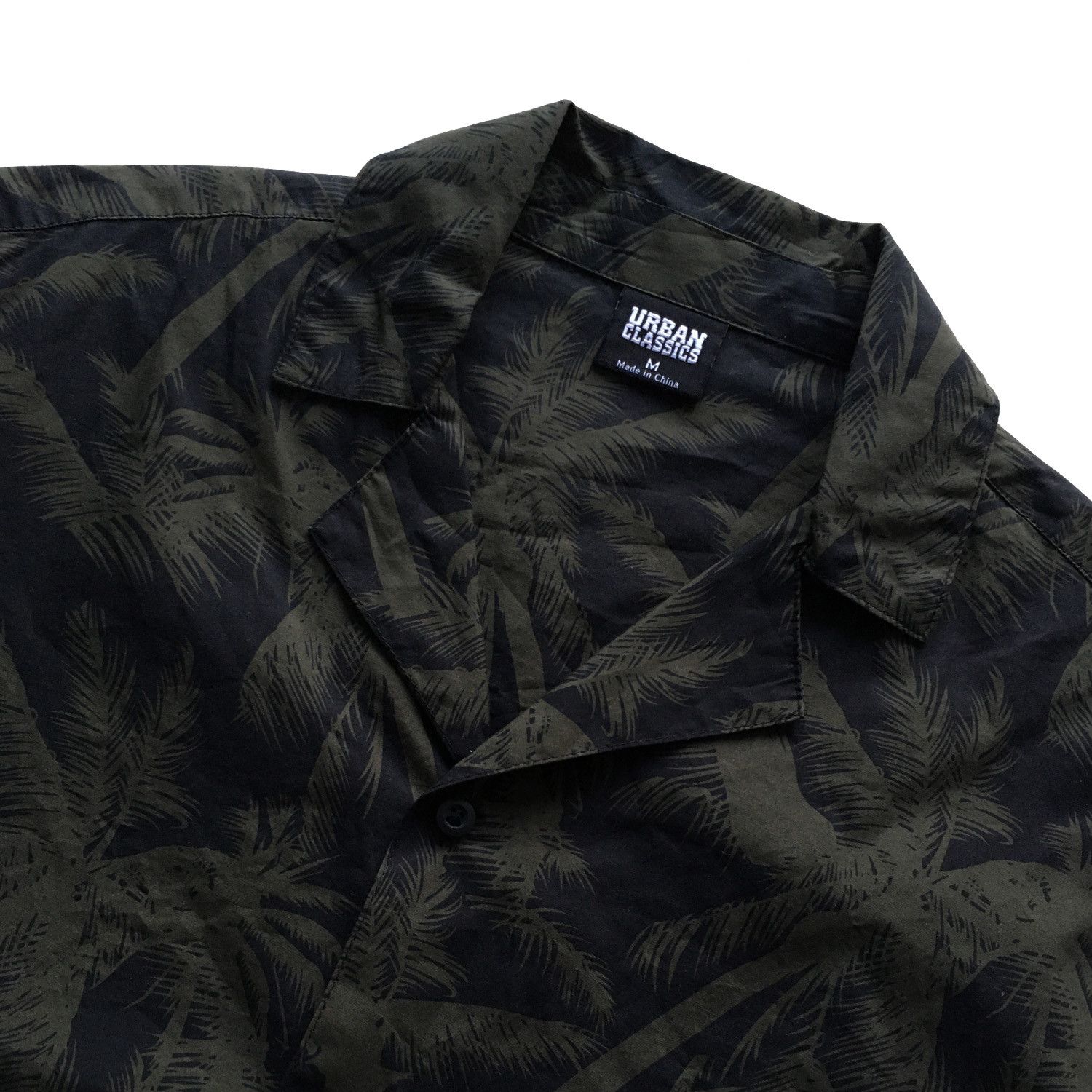 Urban Classics Shirt Pattern Resort in Palm Olive Size US M / EU 48-50 / 2 - 3 Thumbnail