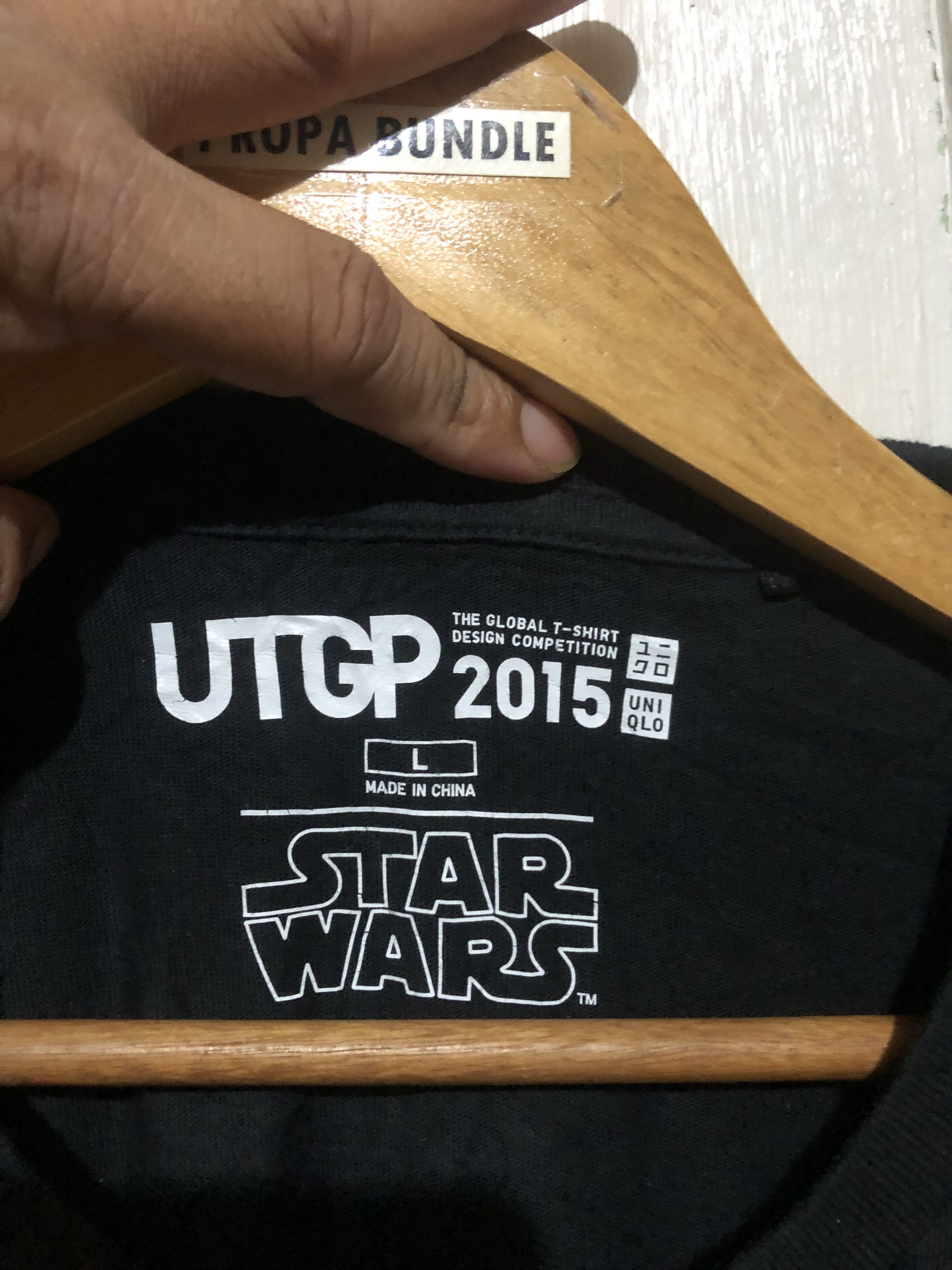 Japanese Brand Star Wars X UTGP Uniqlo Size US L / EU 52-54 / 3 - 3 Thumbnail