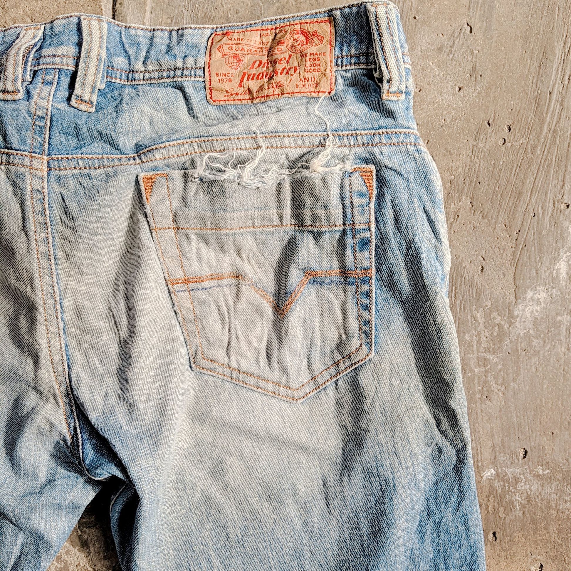Japanese Brand Rusty🔥Vintage Diesel Distressed Faded Denim Jean Pants Size US 34 / EU 50 - 13 Thumbnail