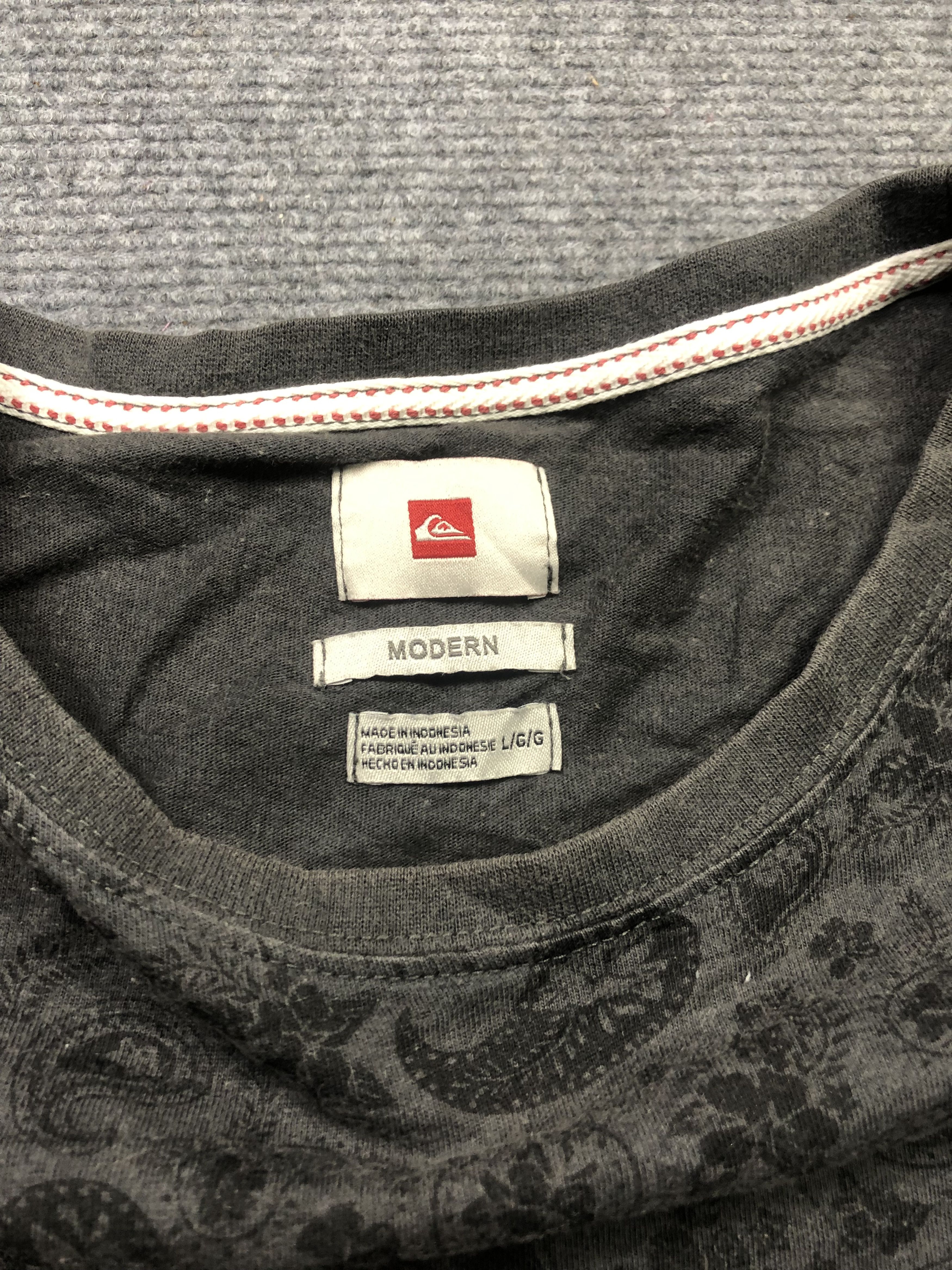 Quiksilver Quiksilver Paisley Tshirt Size US L / EU 52-54 / 3 - 3 Thumbnail