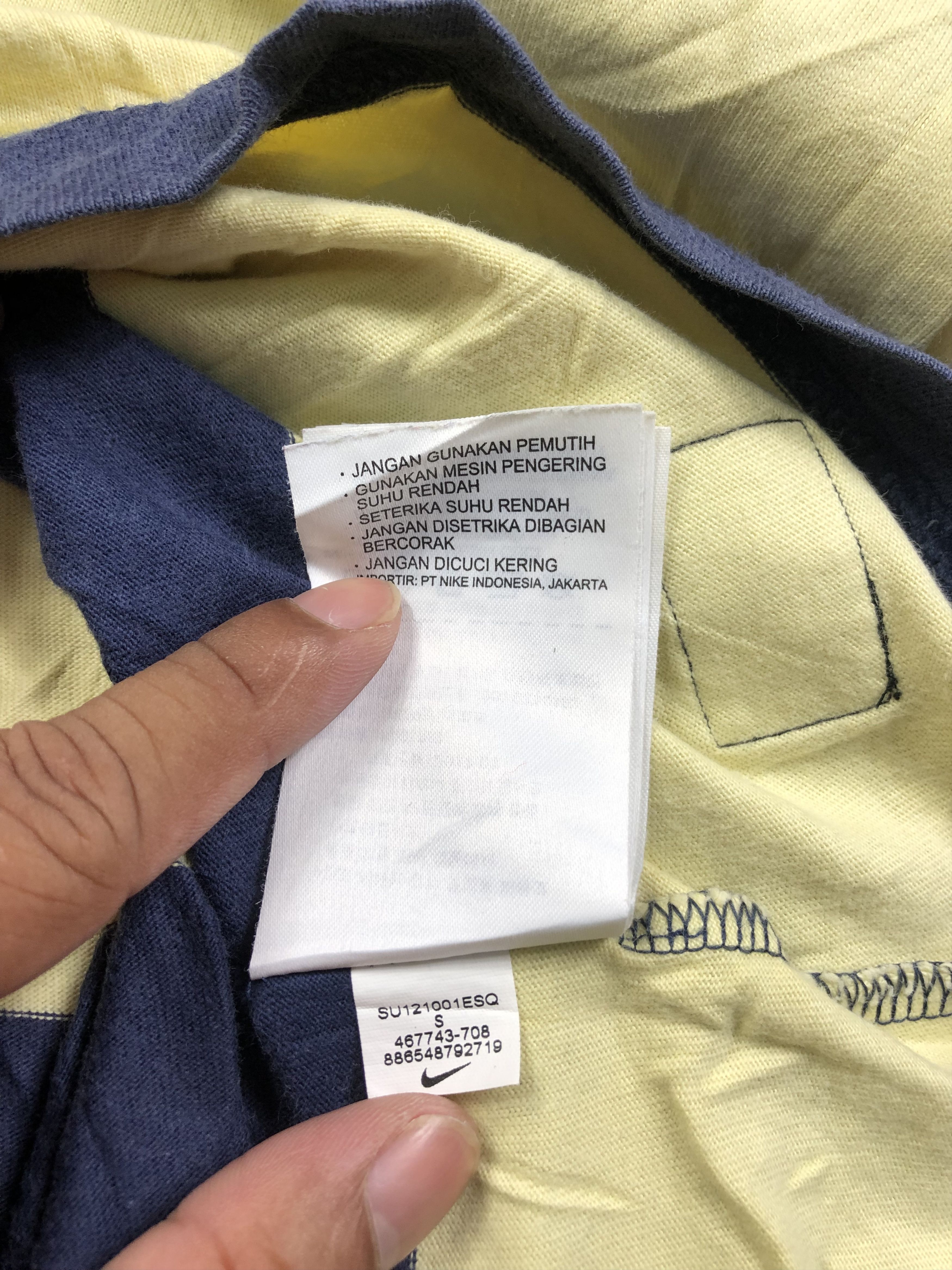 Nike Nike Sportwear Stripe Tshirt Size US S / EU 44-46 / 1 - 7 Thumbnail