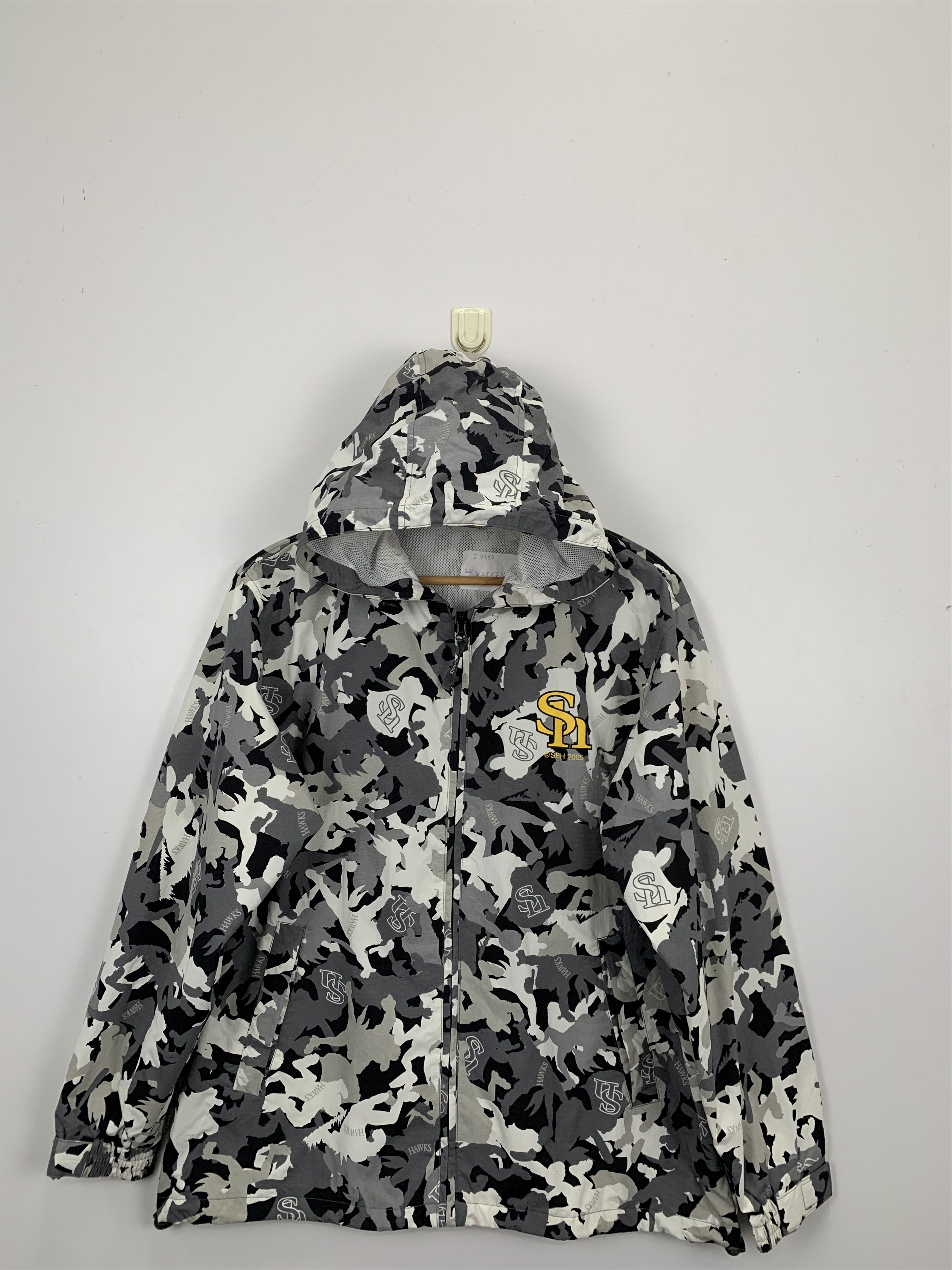 image of Vintage Soft Bank Hawks Camo Hoodie Jacket in Black/White, Men's (Size Small)