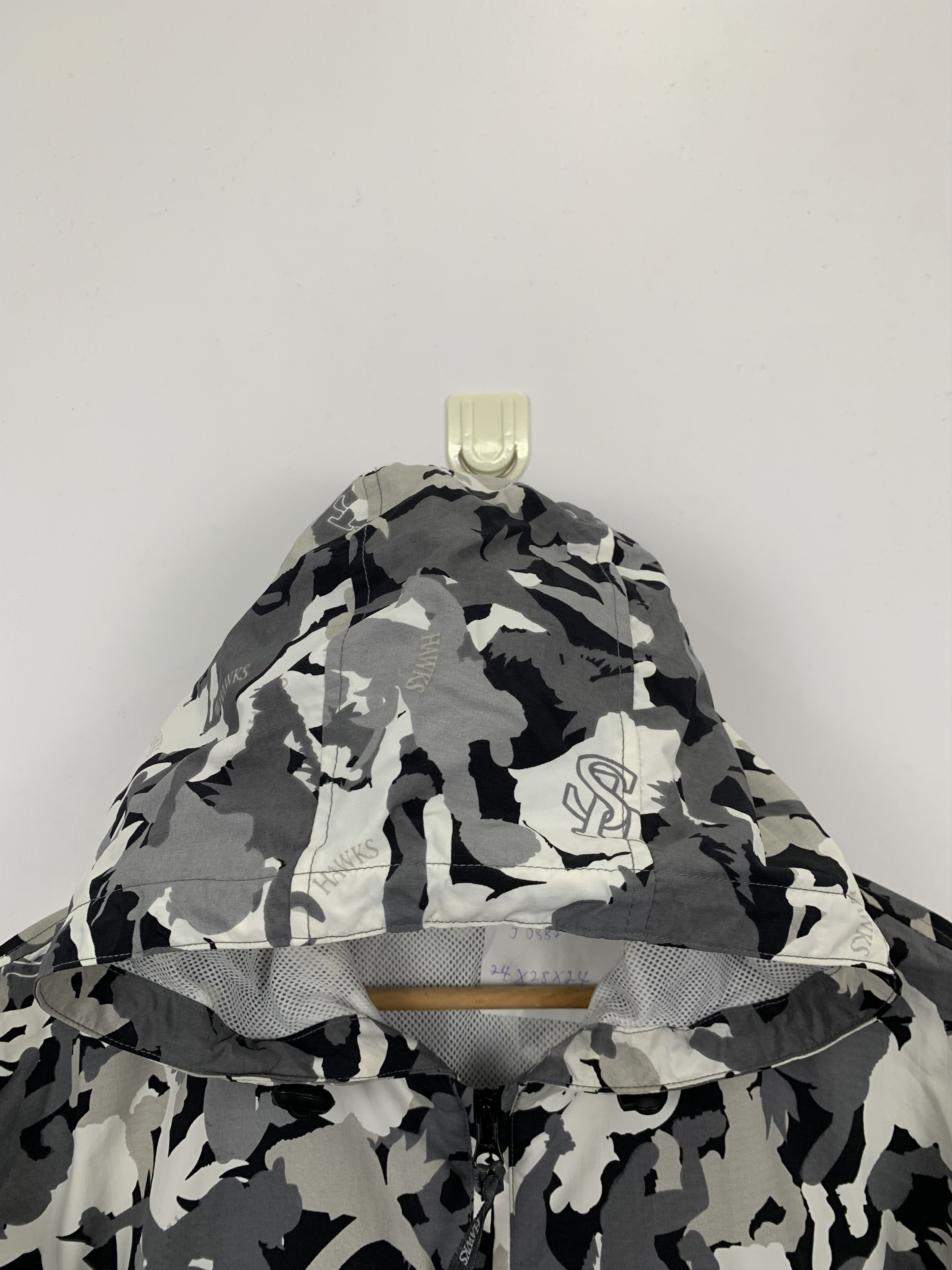 Japanese Brand × Vintage Vintage Soft Bank Hawks Camo Hoodie Jacket J0882 Size US S / EU 44-46 / 1 - 10 Thumbnail