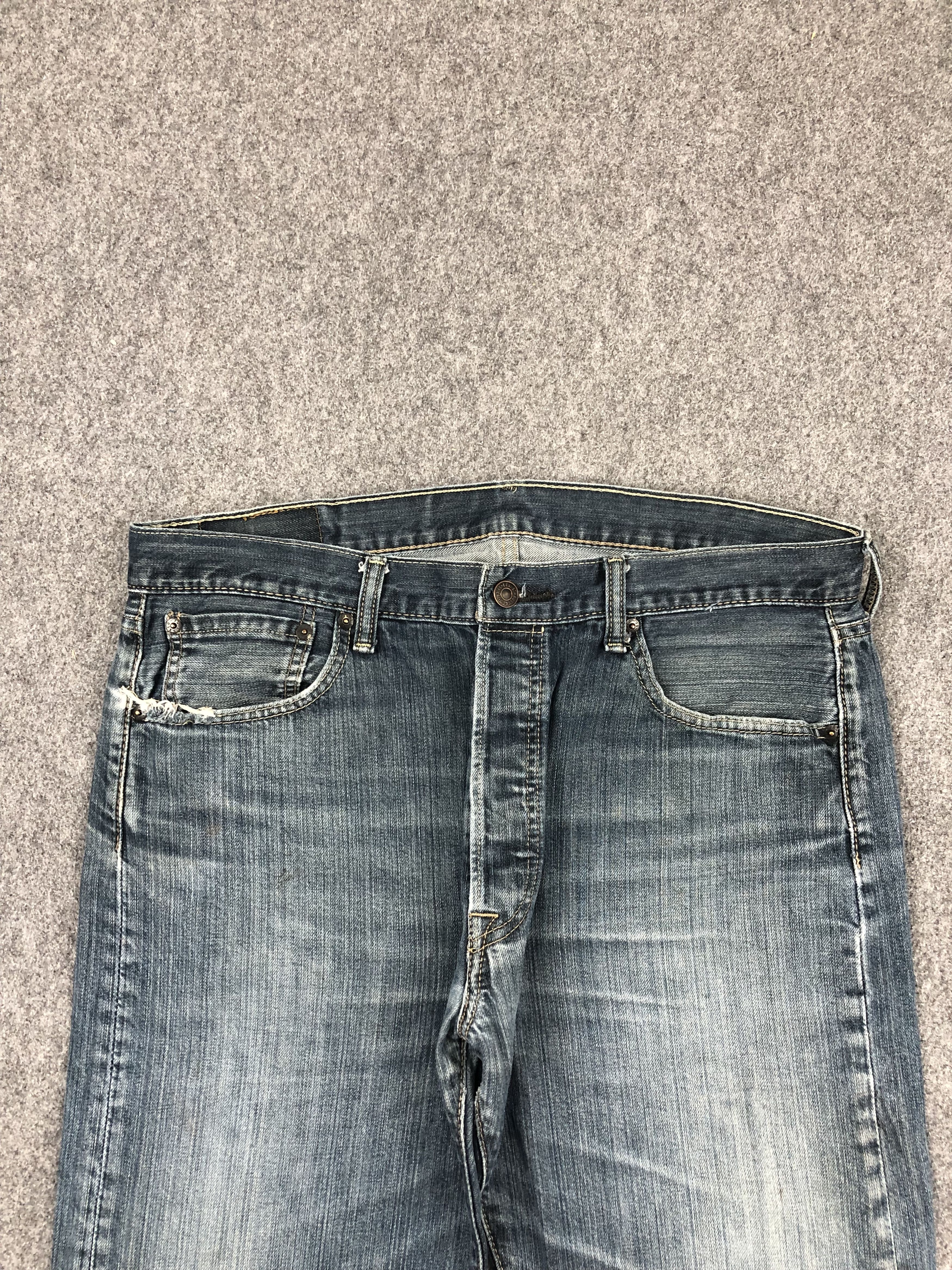 Levi's Vintage Levis 501 Faded Blue Jeans DP1379 Size US 36 / EU 52 - 2 Thumbnail