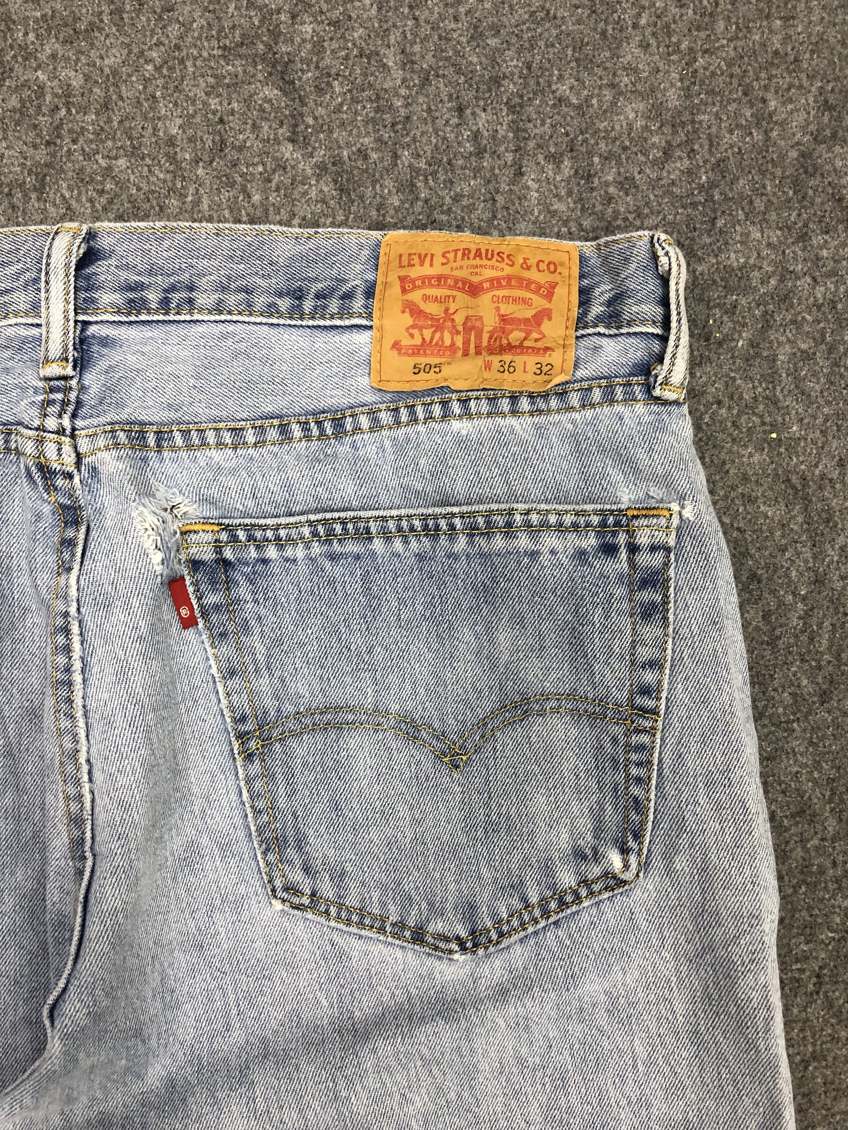 Levi's Vintage Levis 505 Light Wash Jeans DP1124 Size US 36 / EU 52 - 13 Thumbnail