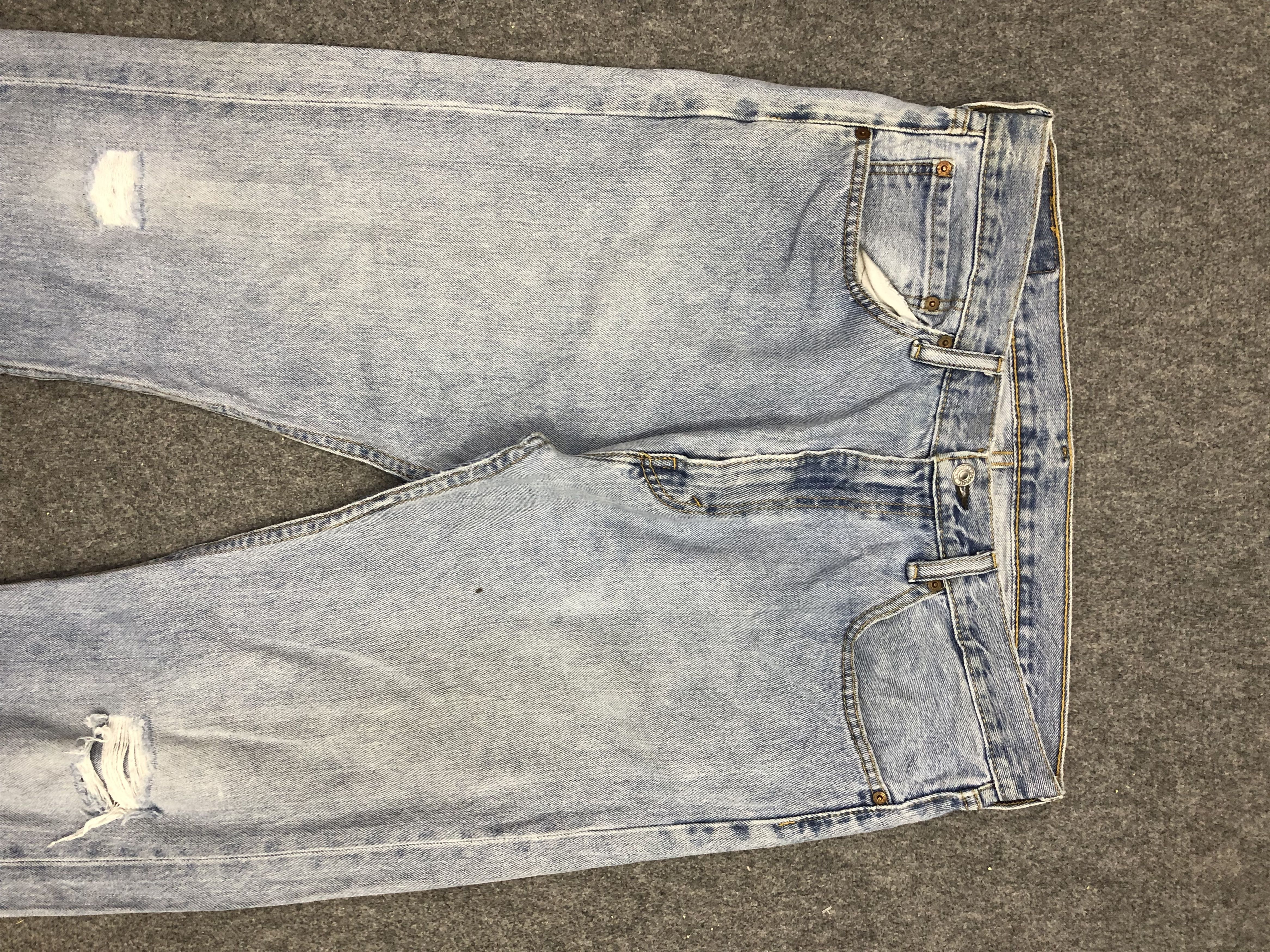 Levi's Vintage Levis 505 Light Wash Jeans DP1124 Size US 36 / EU 52 - 2 Thumbnail