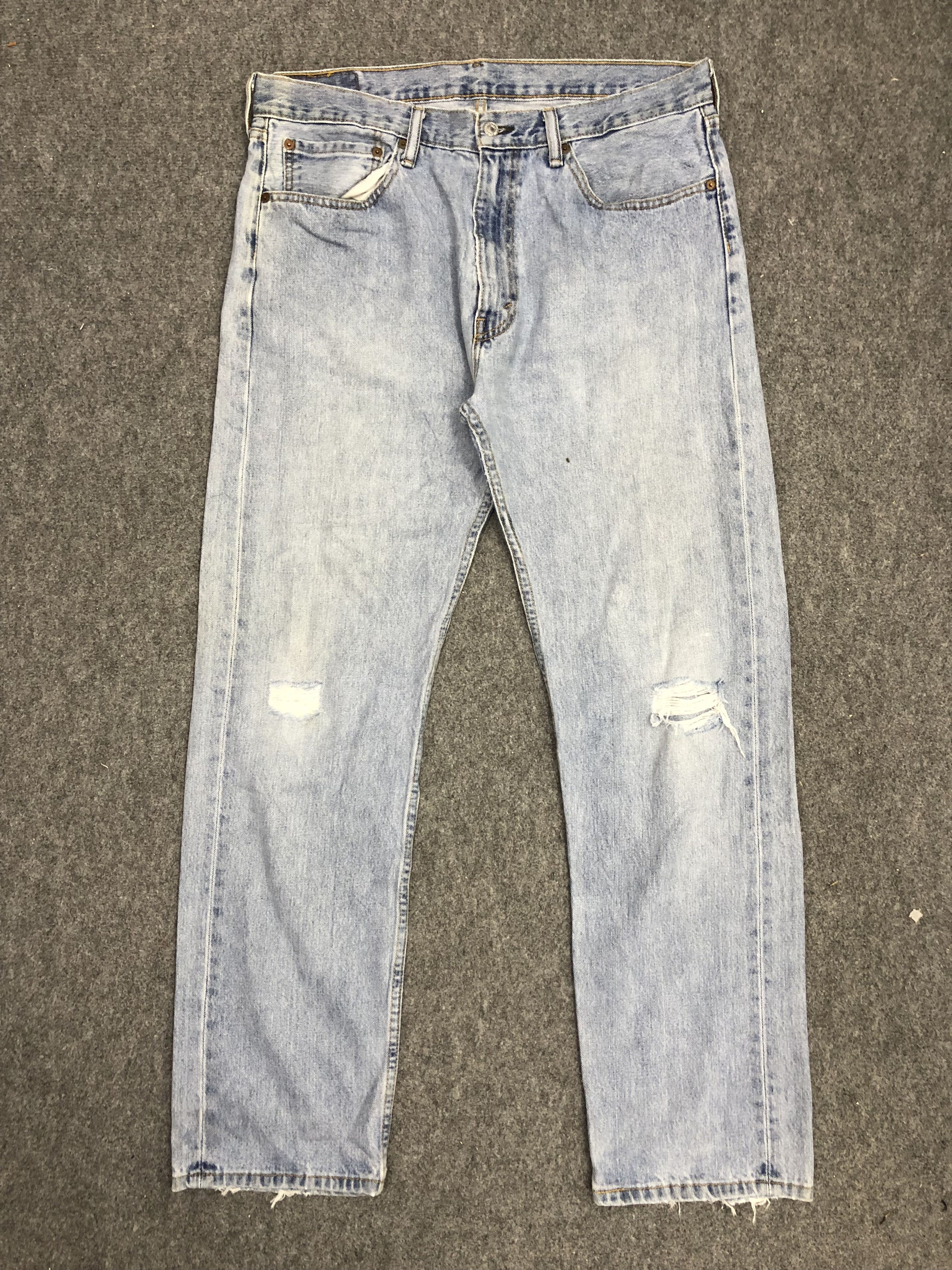 Levi's Vintage Levis 505 Light Wash Jeans DP1124 Size US 36 / EU 52 - 1 Thumbnail