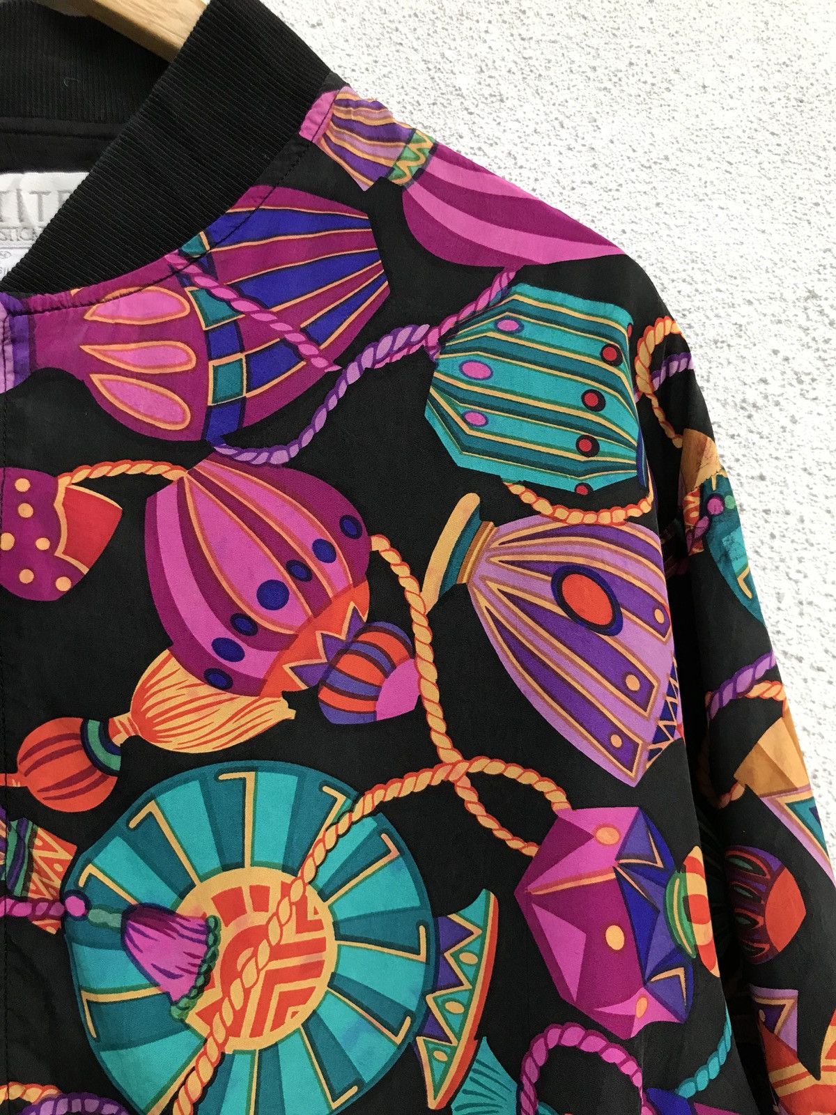 Japanese Brand 100% Silk Petite Sophisticated Zipper Baroque Bomber Jacket Size US M / EU 48-50 / 2 - 7 Thumbnail