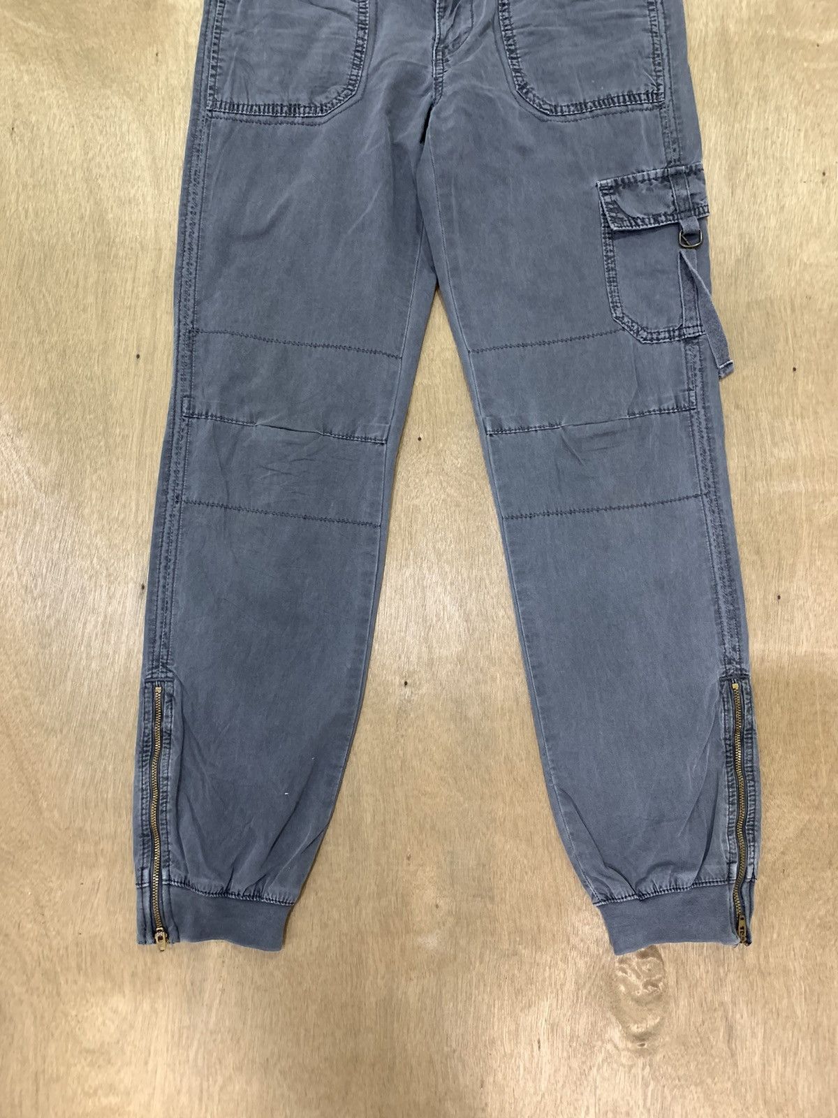 Japanese Brand × Seditionaries × Uniqlo UNIQLO Bondage Carpenter Multipocket Zipper Leg Jogger Pant Size US 30 / EU 46 - 5 Thumbnail